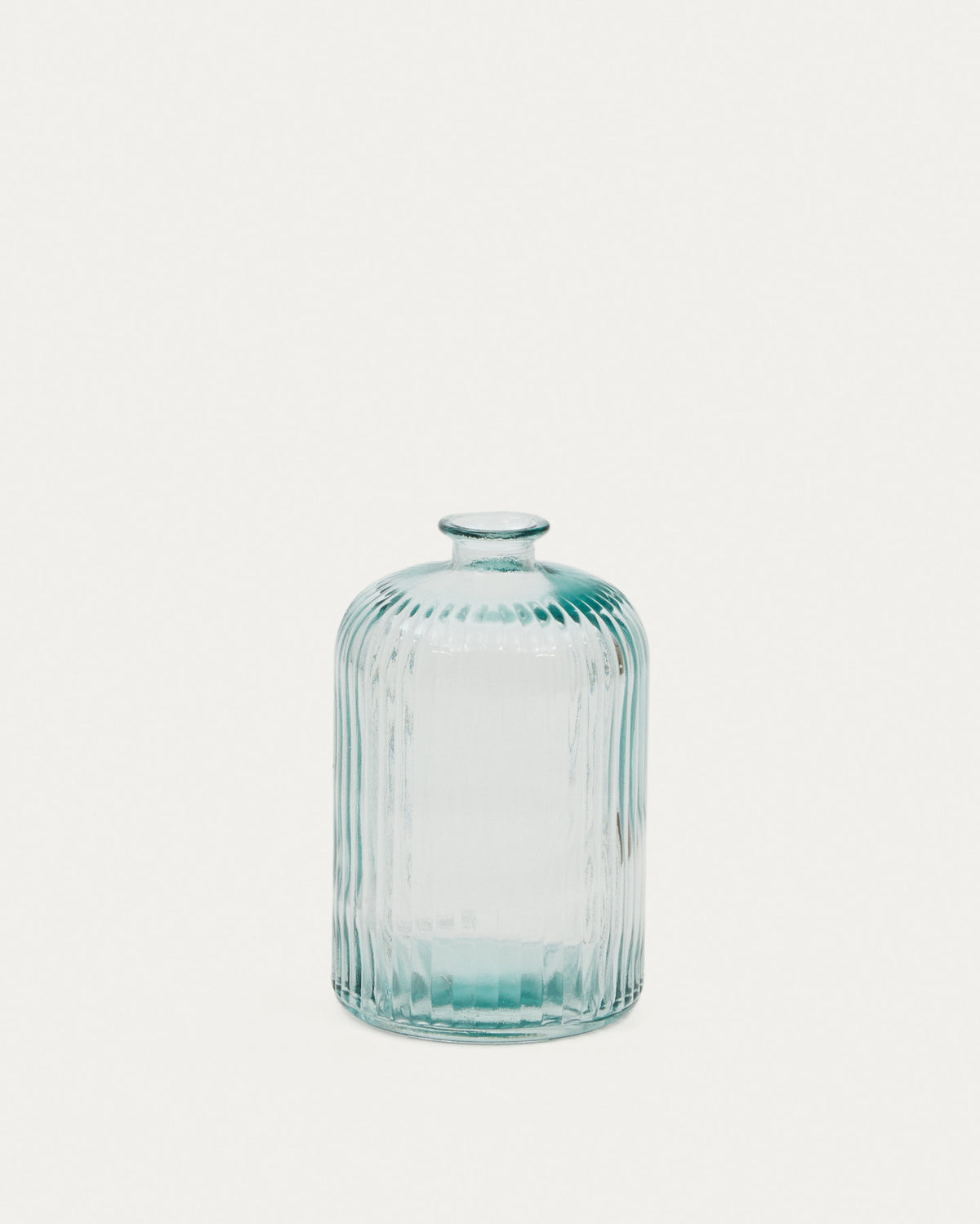 Marba Flasche gross aus transparentem Recyclingglas in Transparent präsentiert im Onlineshop von KAQTU Design AG. Flasche ist von Kave Home
