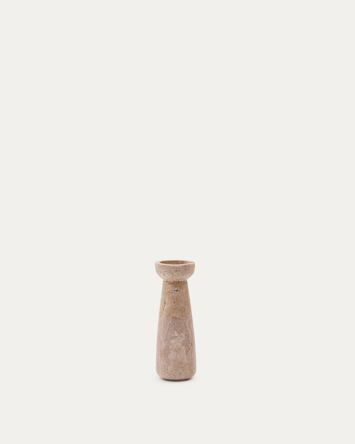 Magan kleiner Kerzenhalter aus Travertin in Beige in Beige präsentiert im Onlineshop von KAQTU Design AG. Kerzenständer ist von Kave Home