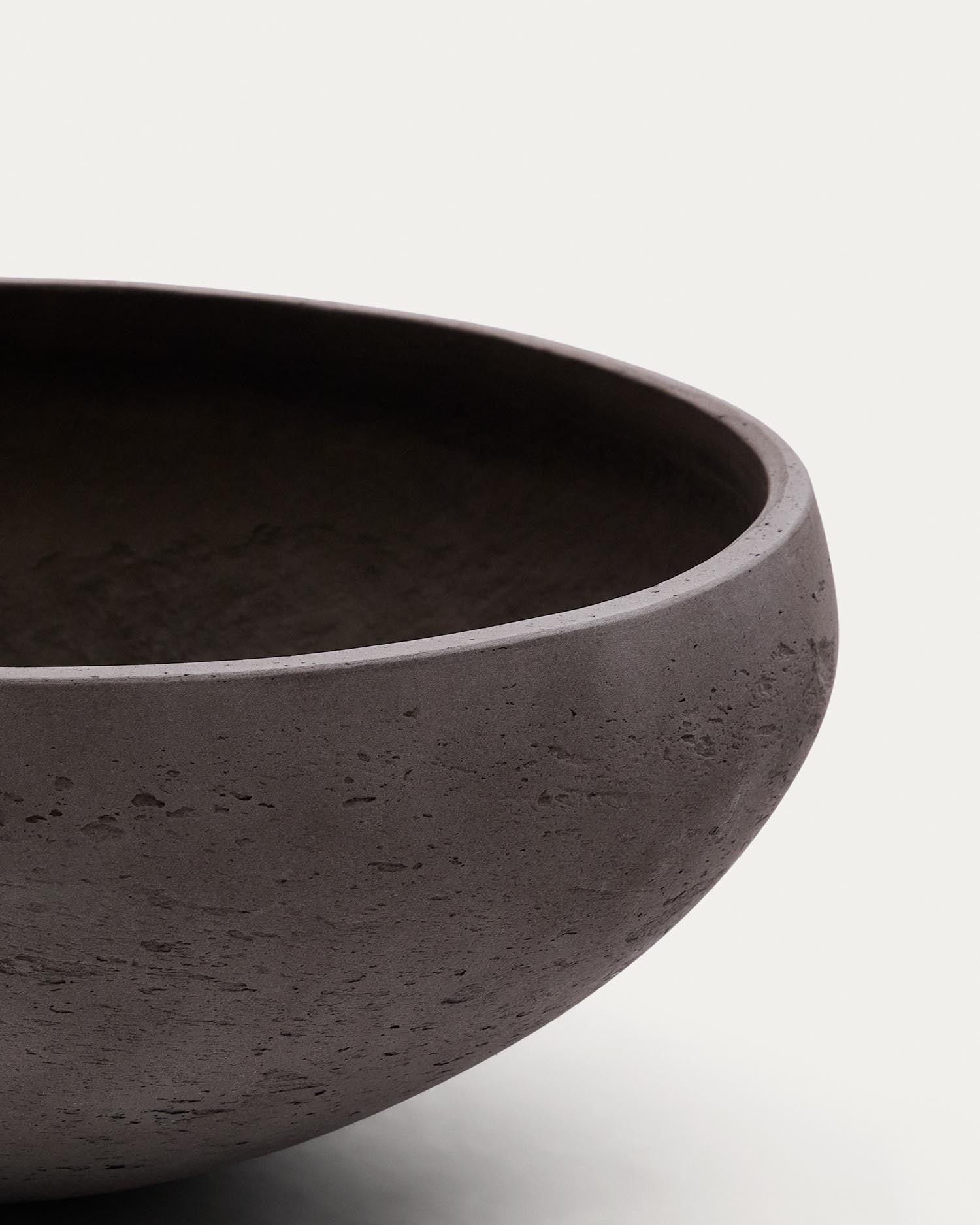 Set Nura: Elegantes Blumentopf-Set aus robustem Polyzement in zeitloser Terrakotta-Zementoptik (Ø55 cm) – perfekt für jeden Raum und Garten.