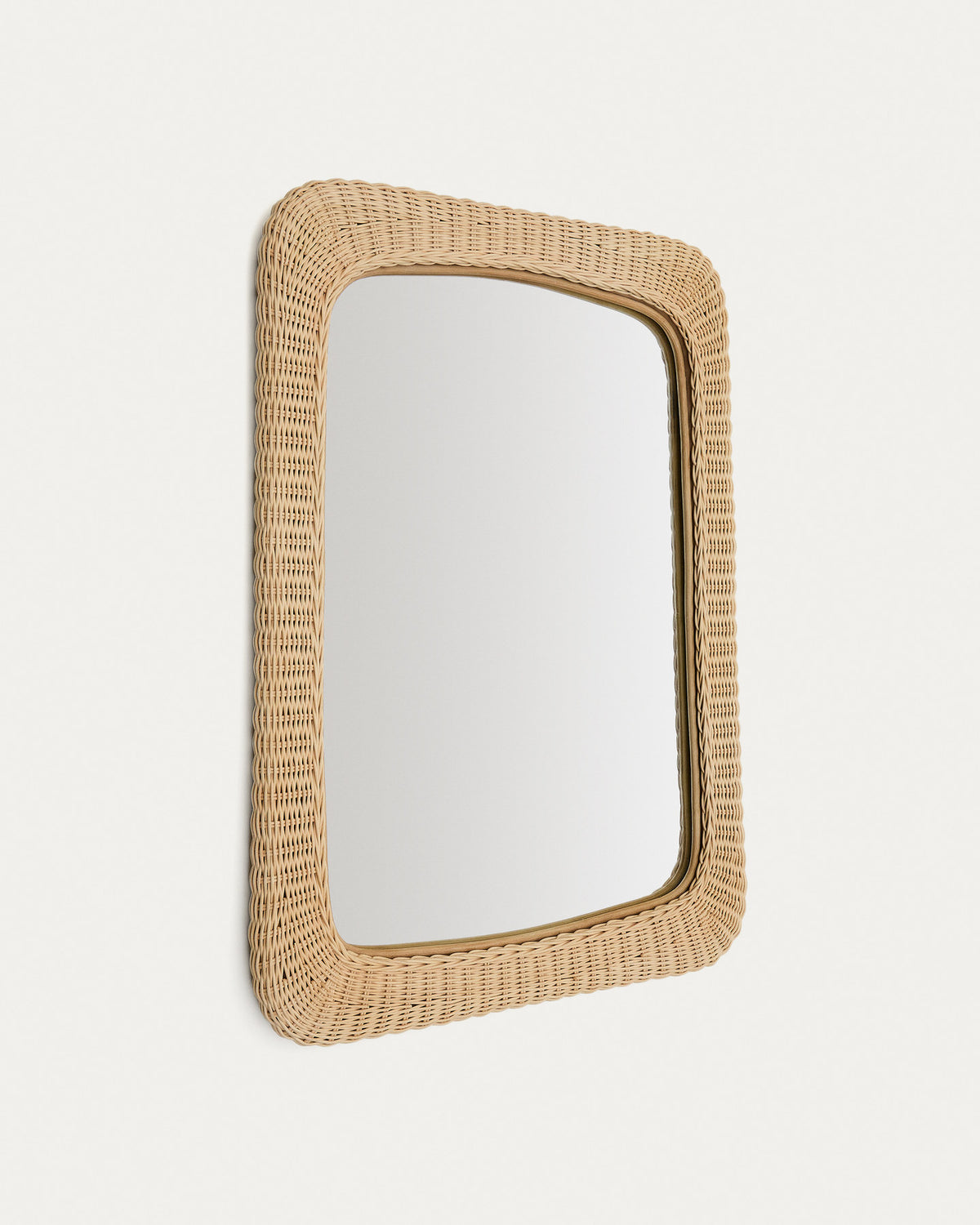 Rattanspiegel Zilna, 58 x 79 cm in Natur präsentiert im Onlineshop von KAQTU Design AG. Wandspiegel ist von Kave Home