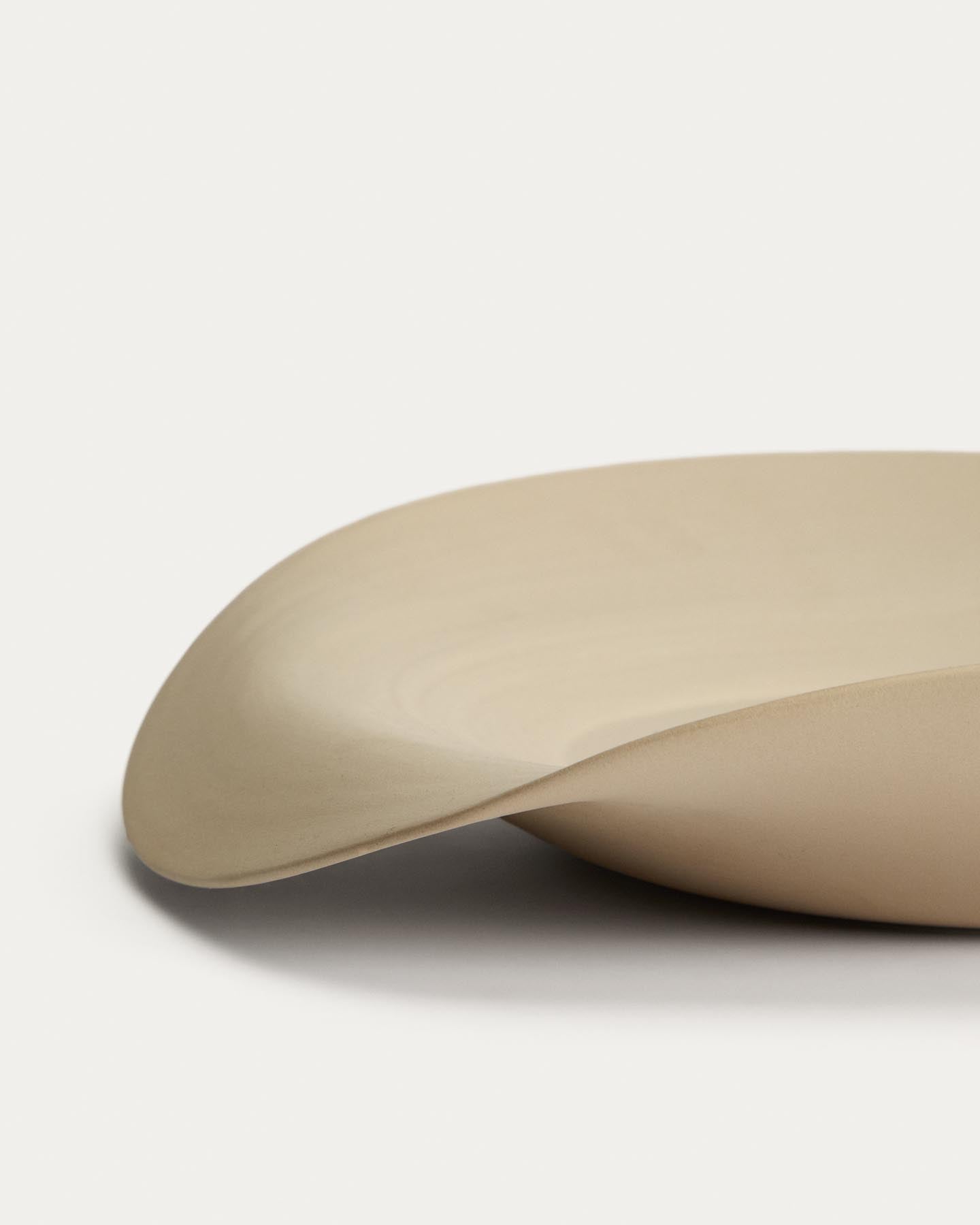 Dekoschale Ebenor aus beigefarbener Keramik Ø 40 cm in Beige präsentiert im Onlineshop von KAQTU Design AG. Schale ist von Kave Home
