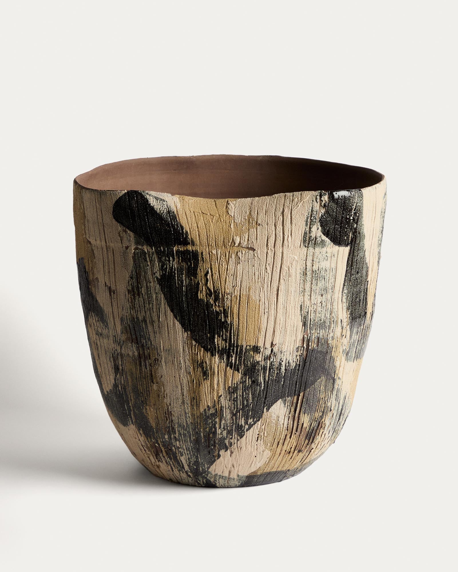  Keramikvase Dirva in Braun, 38 cm in Braun präsentiert im Onlineshop von KAQTU Design AG. Vase ist von Kave Home