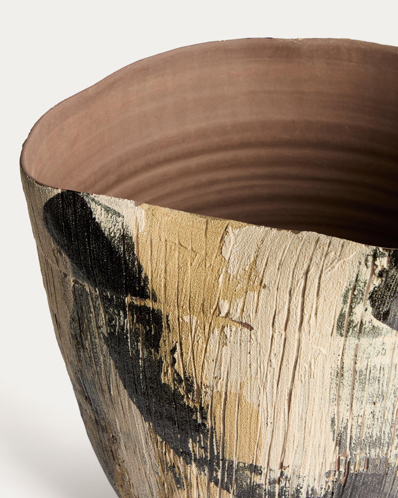 Stilvolle Keramikvase Dirva in warmem Braun, 38 cm hoch, perfekt für kreative Arrangements und als dekoratives Highlight in jedem Raum.