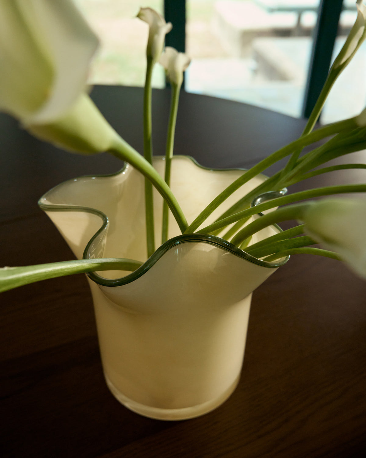 Vase Endasi aus gelbem Glas, 19,5 cm in Gelb, Grün präsentiert im Onlineshop von KAQTU Design AG. Vase ist von Kave Home