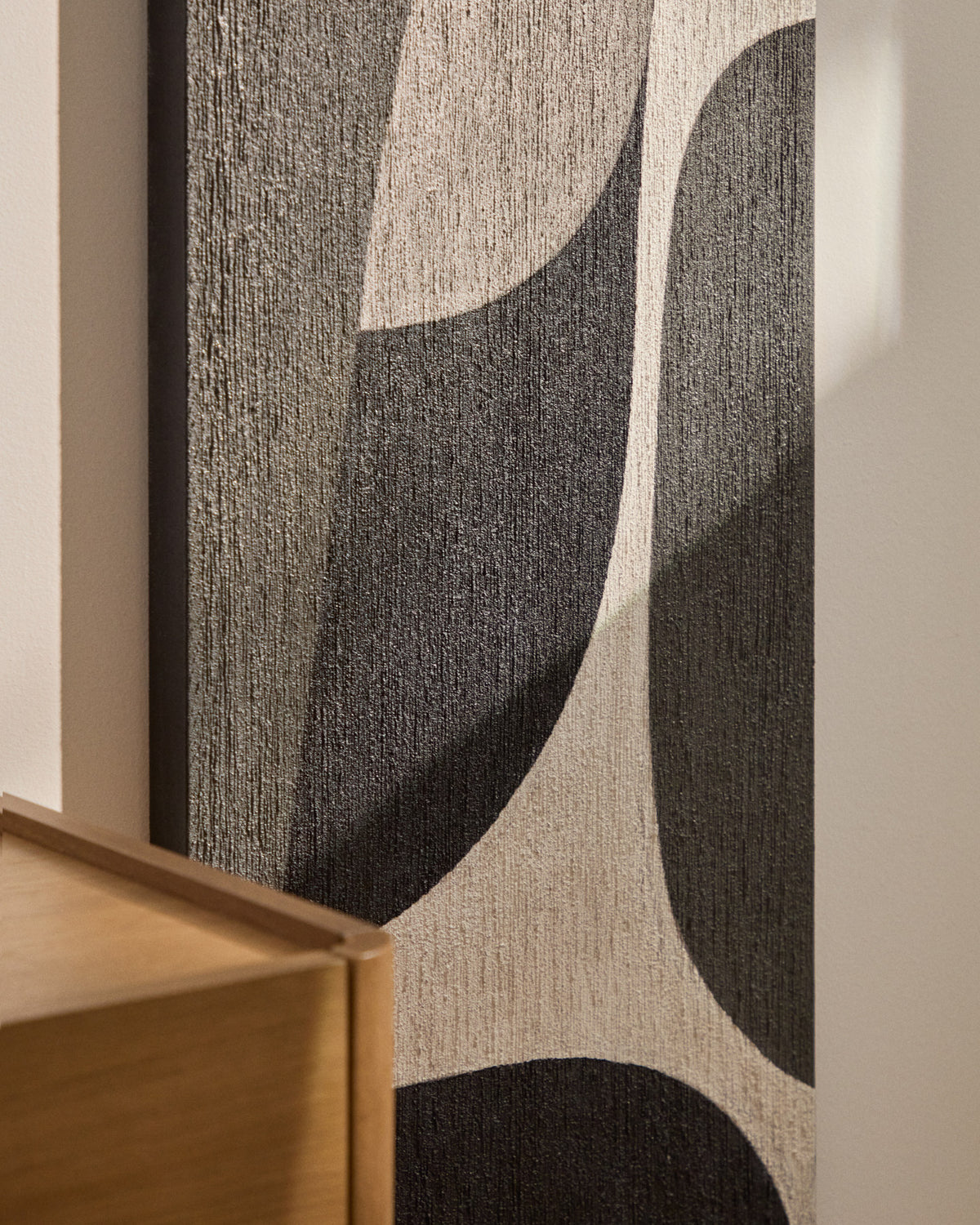 Abstraktes Bild Onure in Schwarz und Weiss, 45 x 180 in Weiss, Schwarz, Grau, Beige präsentiert im Onlineshop von KAQTU Design AG. Bild ist von Kave Home