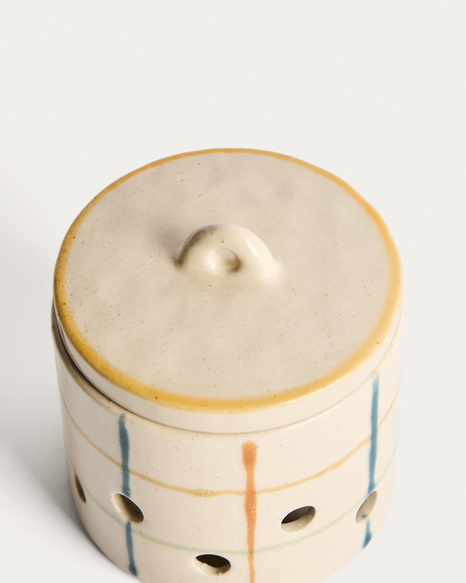 Eleganter Knoblauchtopf aus Keramik mit bunten Linien, 9,8 cm hoch, ideal zur stilvollen Aufbewahrung von Knoblauch, von Kave Home.