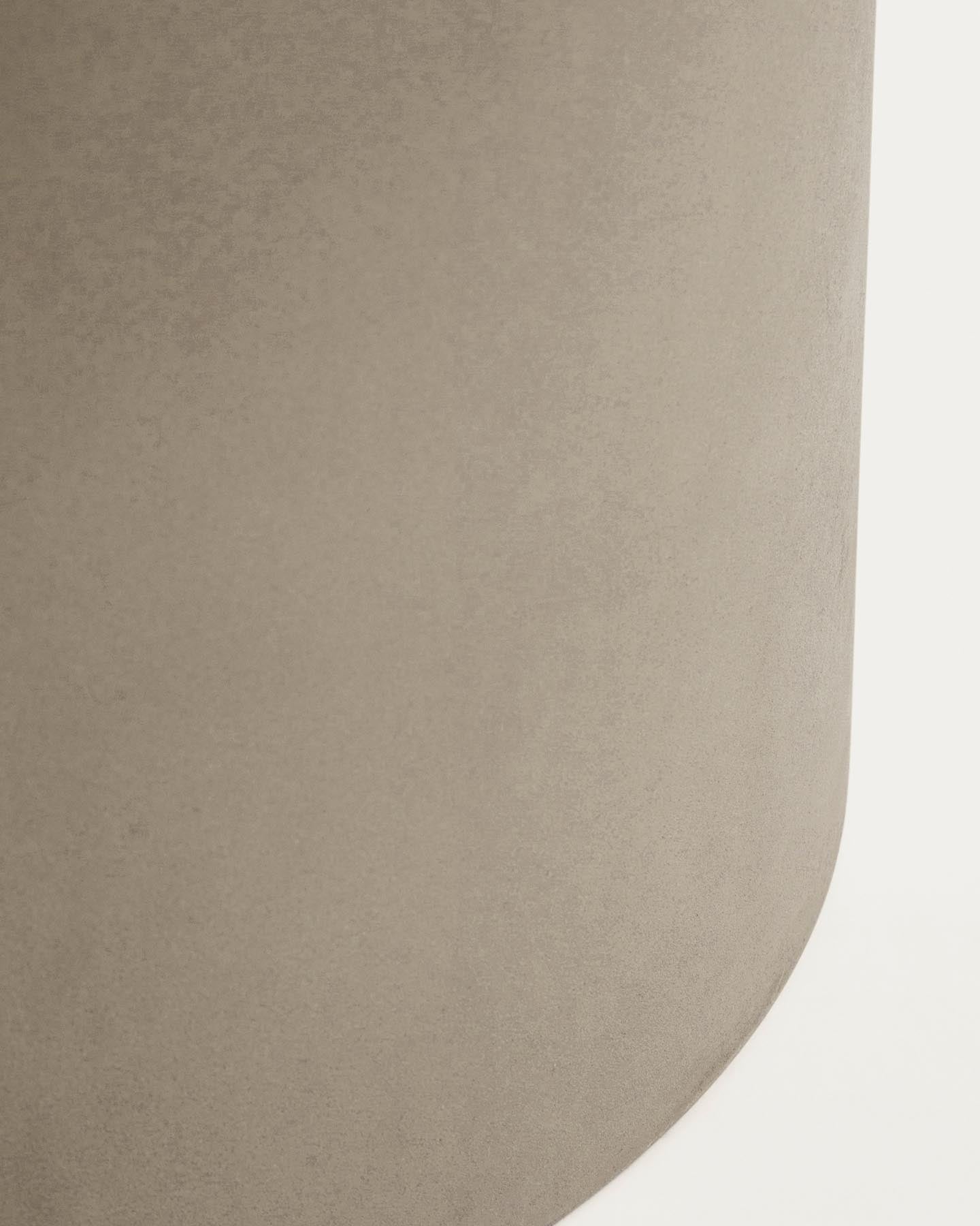 Blumentopf Aiguablava aus grauem Zement, Ø 52 cm in Beige präsentiert im Onlineshop von KAQTU Design AG. Blumentopf ist von Kave Home