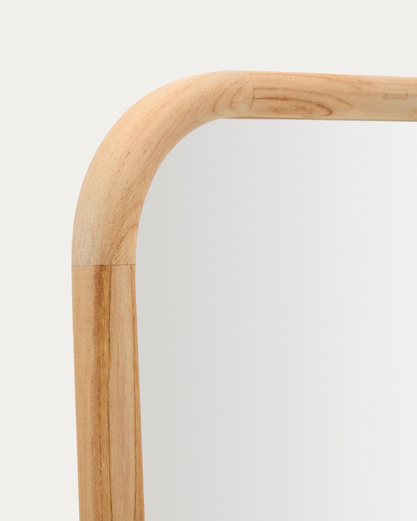 Spiegel Milsa aus Teakholz 54 x 154 cm FSC 100 % in Braun präsentiert im Onlineshop von KAQTU Design AG. Spiegel ist von Kave Home