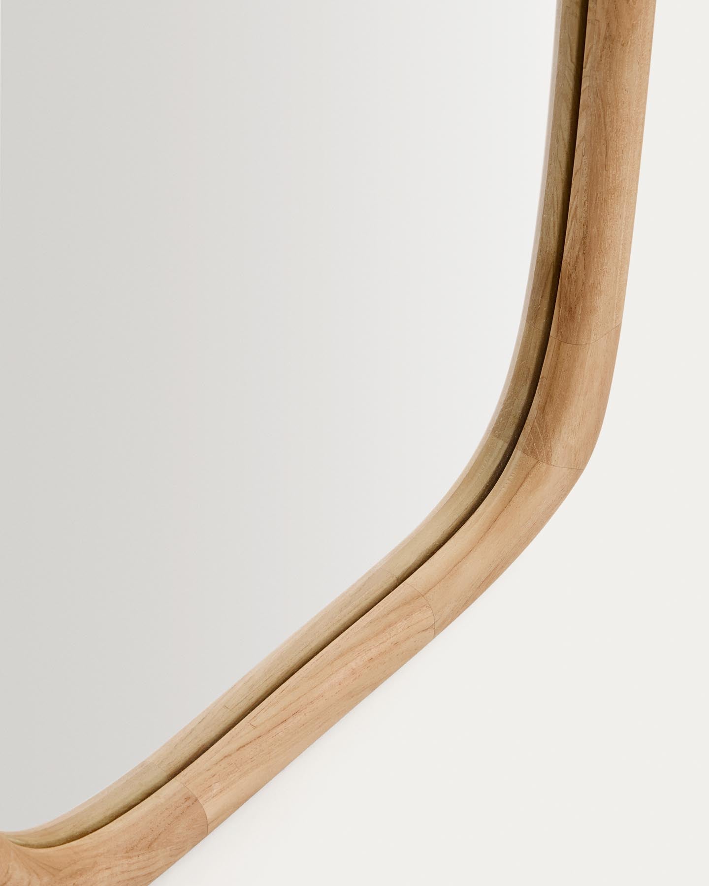 Spiegel Alura aus Teakholz 158 x 61 cm FSC 100 % in Braun präsentiert im Onlineshop von KAQTU Design AG. Spiegel ist von Kave Home