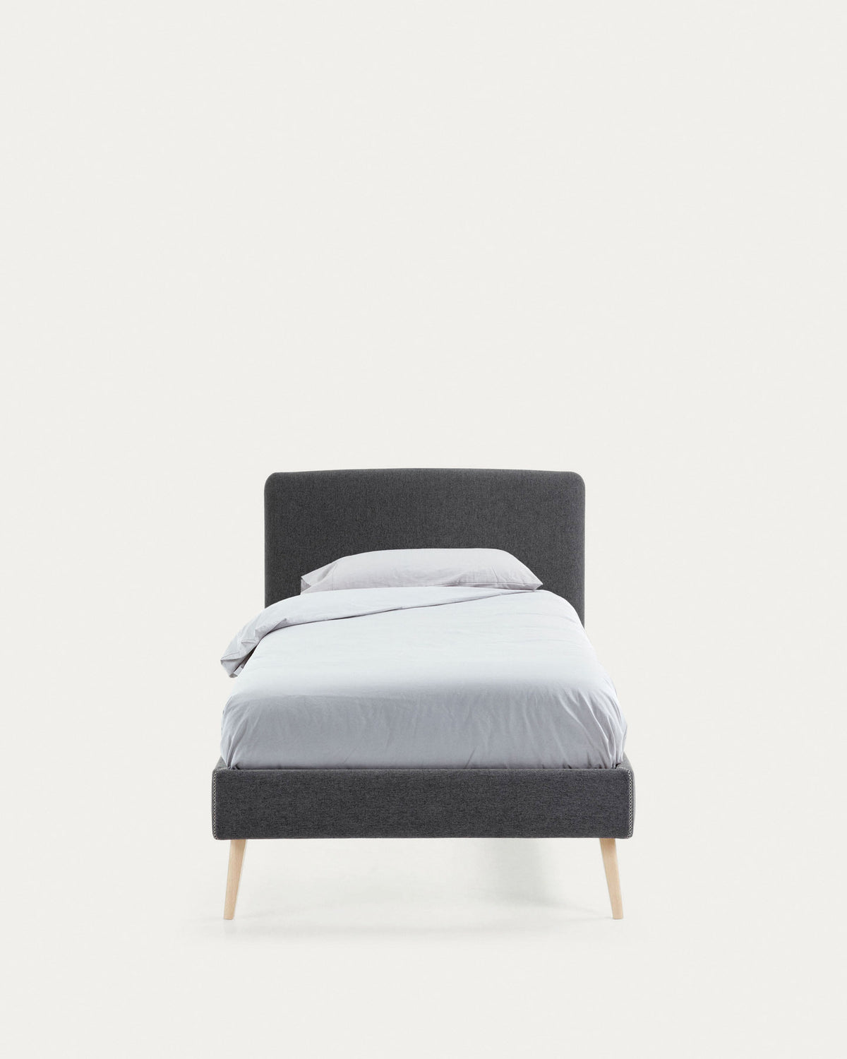 Dyla Bezug in Schwarz für Bett mit Matratzengrösse von 90 x 190 cm in Schwarz präsentiert im Onlineshop von KAQTU Design AG. Zubehör Bett ist von Kave Home