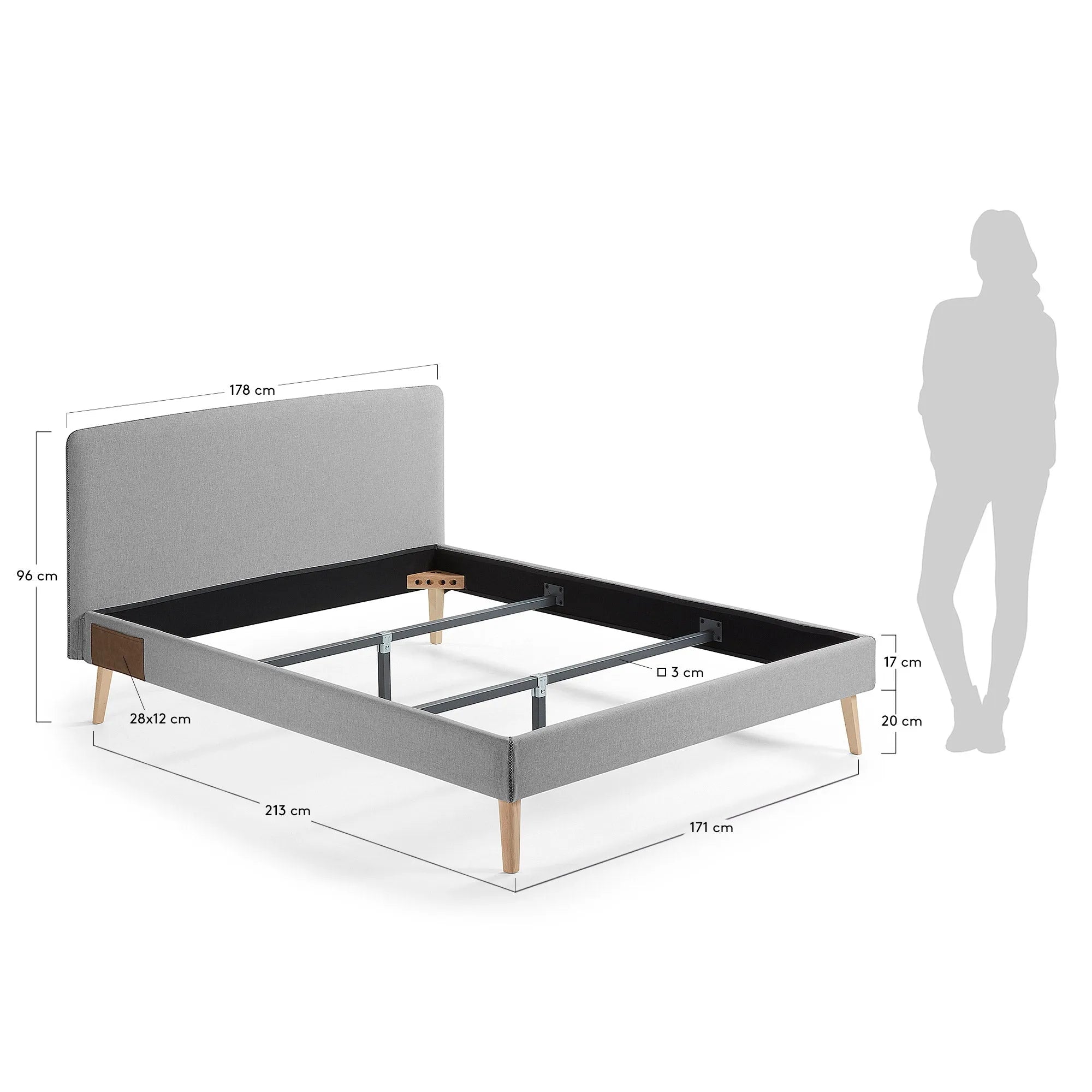 Eleganter grauer Dyla Bettbezug von Kave Home, passend für 160x200 cm Matratzen. Perfekt für ein modernes Schlafzimmer.