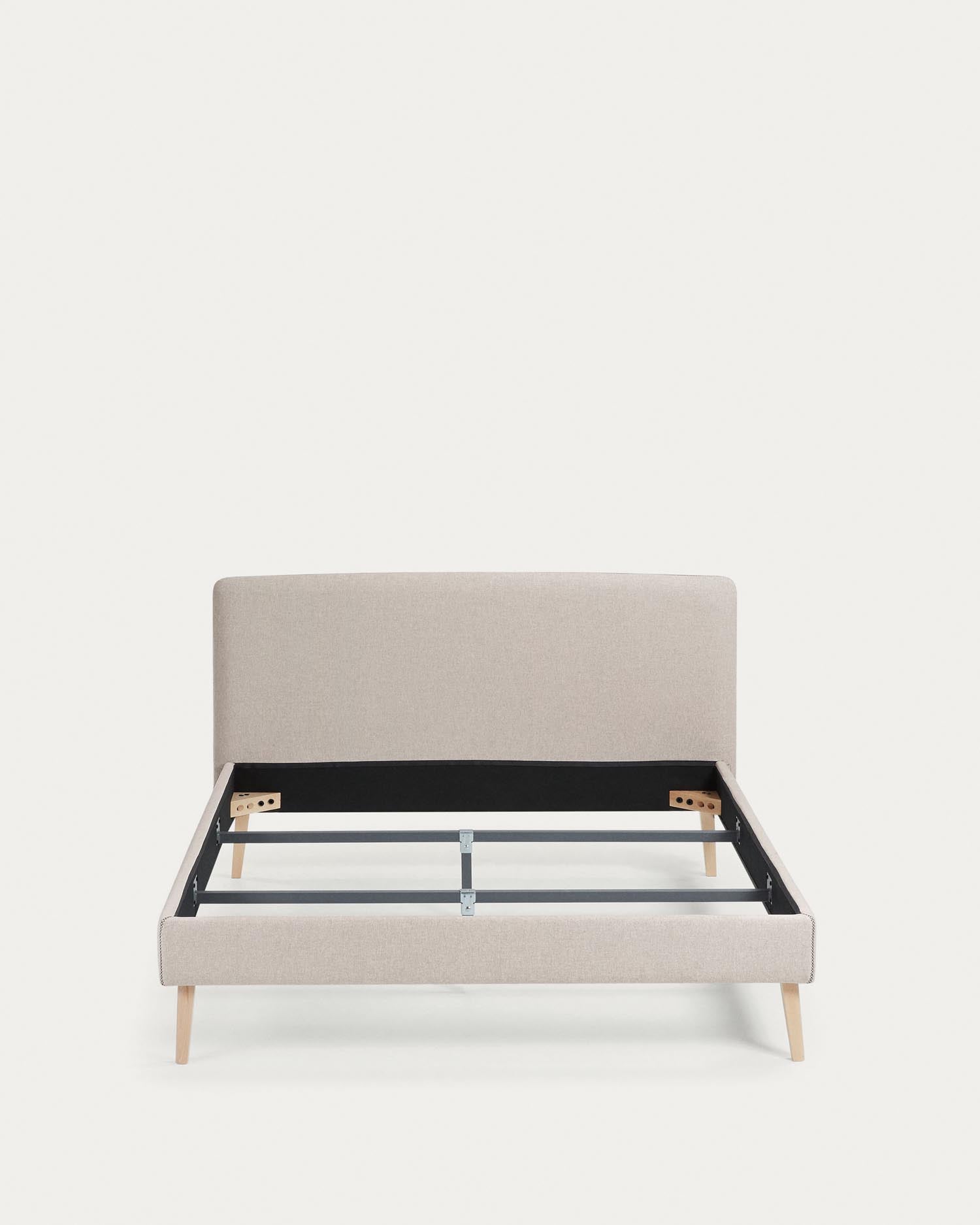 Eleganter Dyla Bettbezug in Beige von Kave Home, passend für 160x200 cm Matratzen, stilvoll und hochwertig.