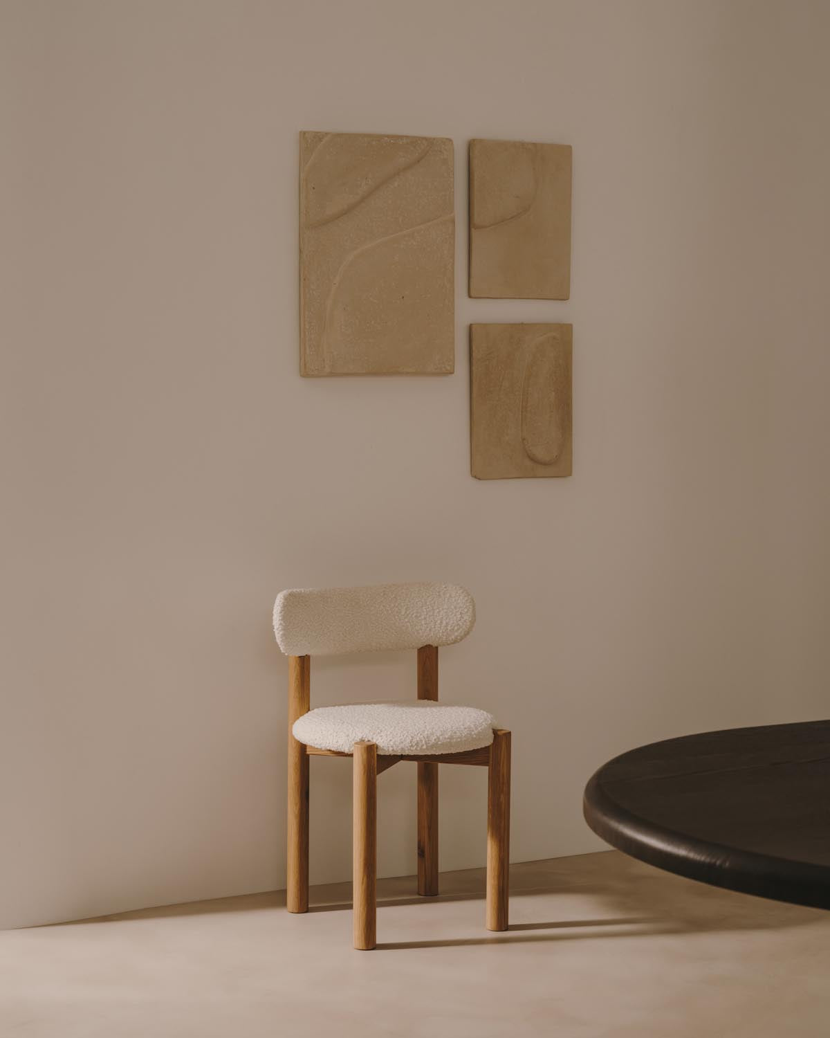 Mirta Set aus 2 Bildern aus Pappmaché in Beige 29 x 39 cm in Beige präsentiert im Onlineshop von KAQTU Design AG. Bild ist von Kave Home
