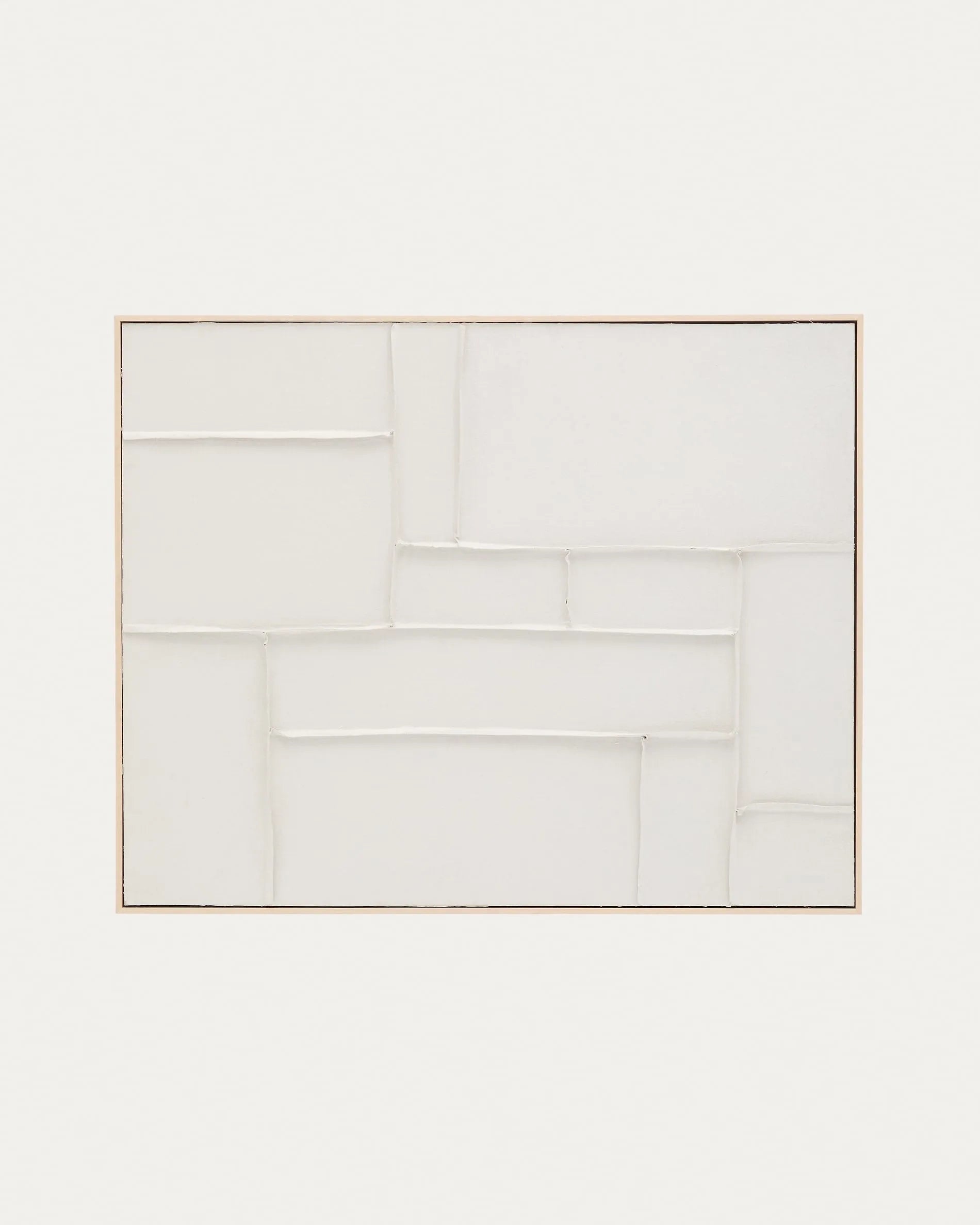 Leinwandbild Klis von Kave Home, 80x100 cm, aus Leinen, mit eleganten weißen geometrischen Formen, ideal für moderne Wohnräume.