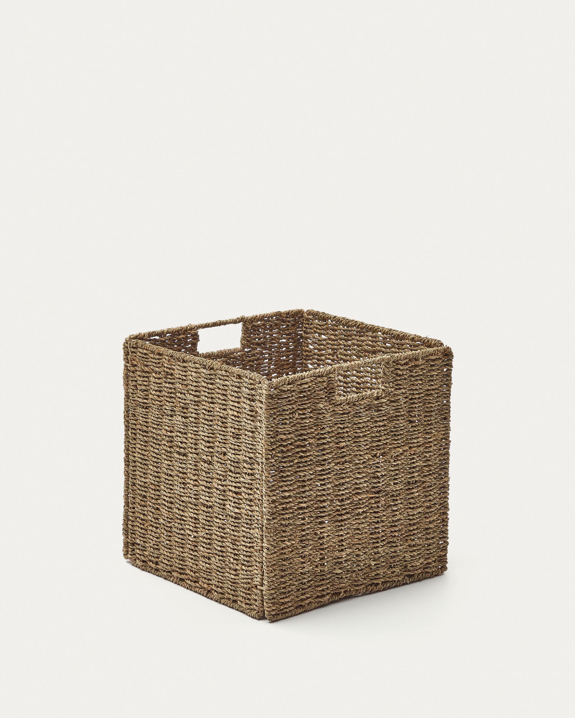Tossa klappbare Kiste aus Naturfasern 32 x 33 cm in Natur präsentiert im Onlineshop von KAQTU Design AG. Aufbewahrungskorb ist von Kave Home