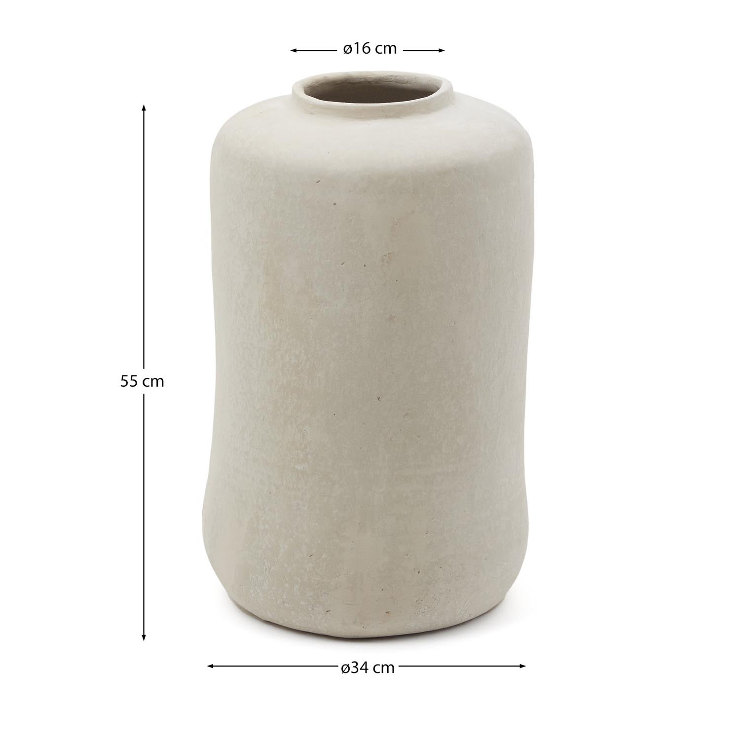 Serina Vase aus Pappmaché weiß 34 cm in Weiß präsentiert im Onlineshop von KAQTU Design AG. Vase ist von Kave Home