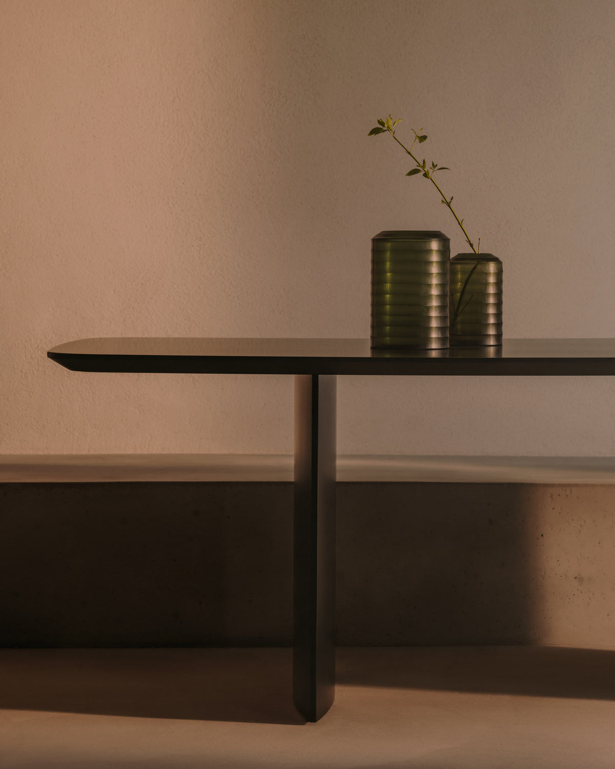 Vase Bunce aus recyceltem Glas grün 25 cm in Grün präsentiert im Onlineshop von KAQTU Design AG. Vase ist von Kave Home