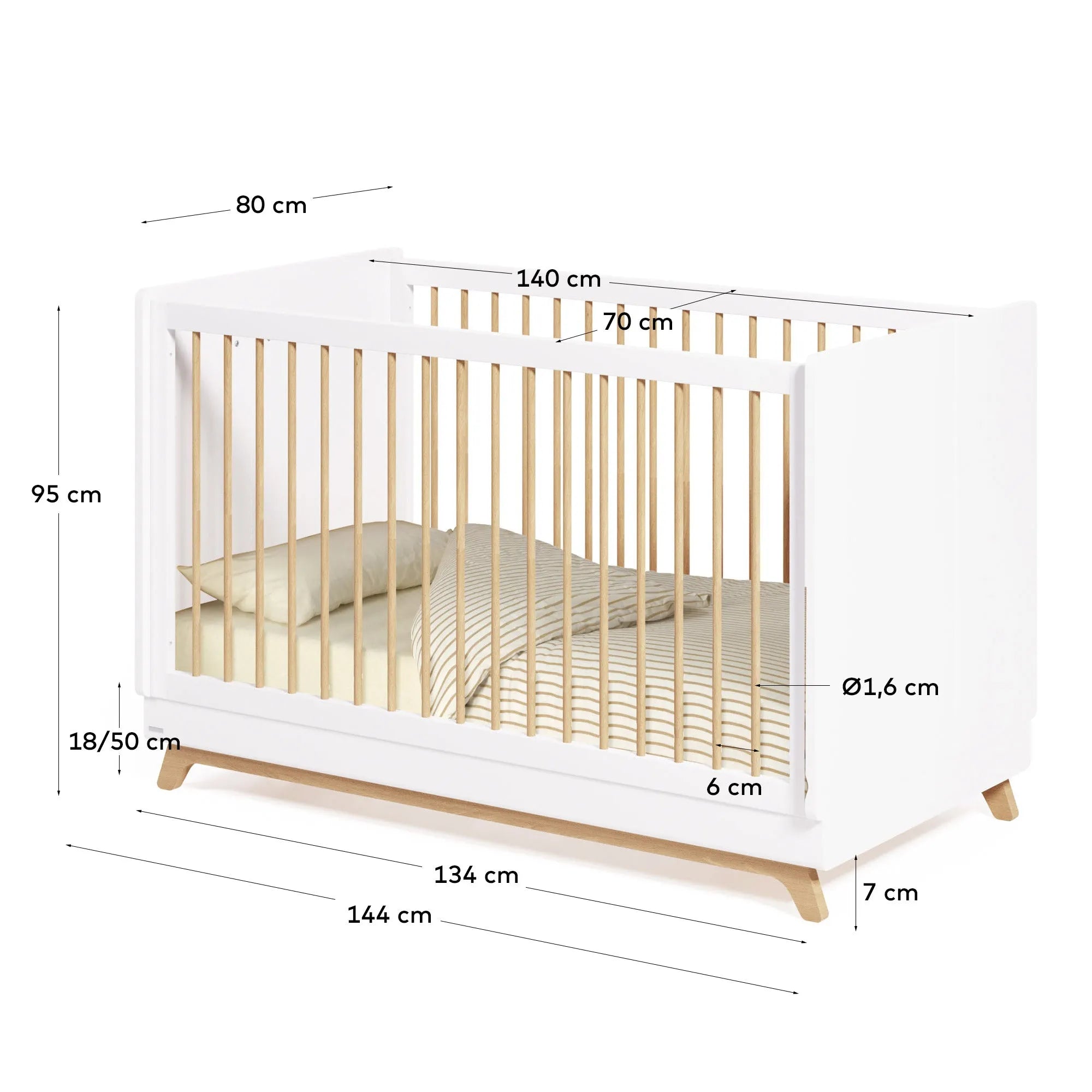 Elegantes, mitwachsendes Kinderbett aus massiver Buche, 70x140 cm, mit weißem Finish, anpassbar von Baby- zu Juniorbett.