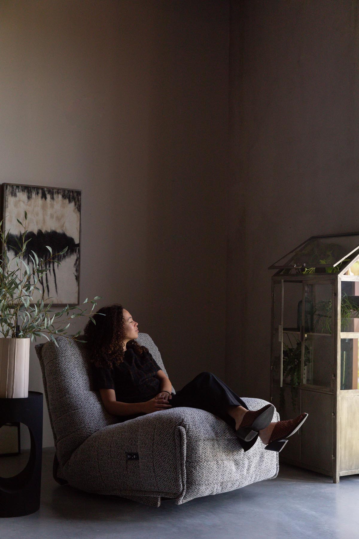 Hamilton Loungesessel Recliner in Beige präsentiert im Onlineshop von KAQTU Design AG. Sessel ist von Dutchbone