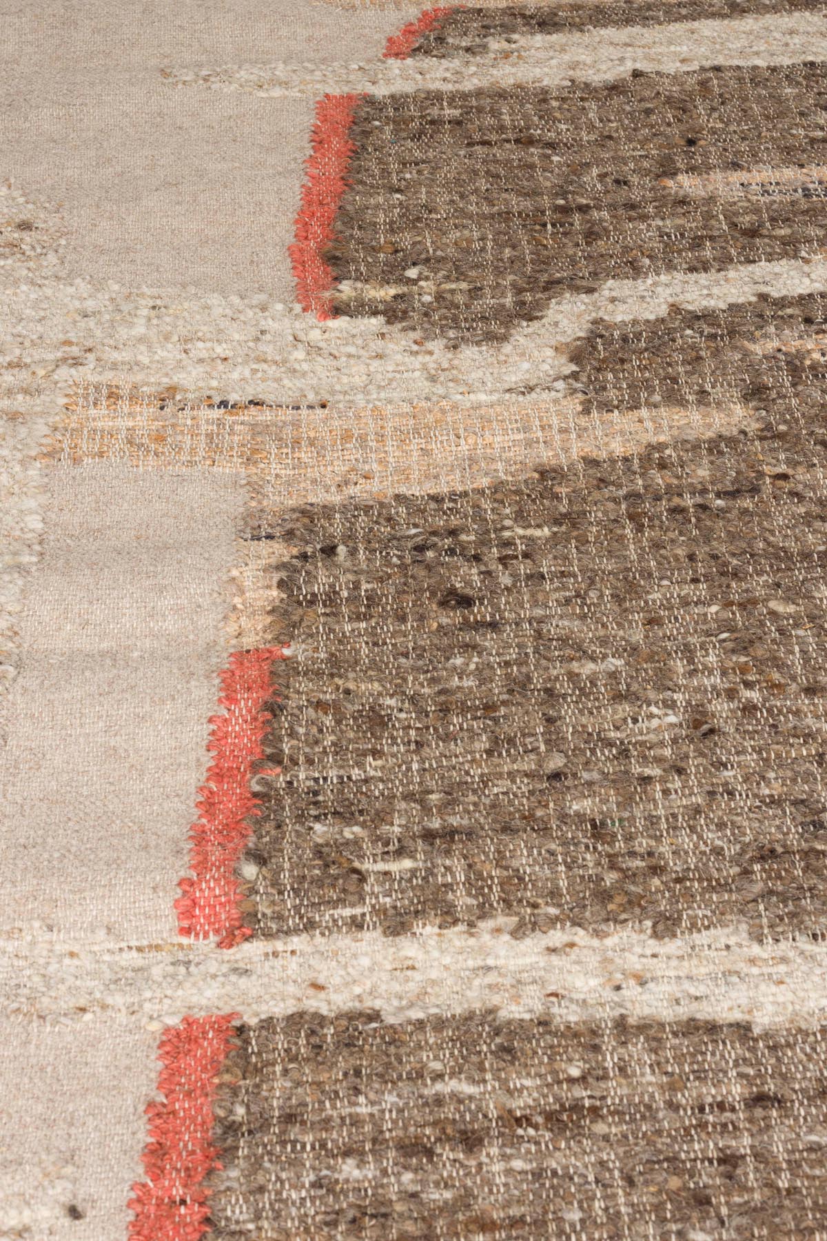 Briton Teppich 200x300 in Beige präsentiert im Onlineshop von KAQTU Design AG. Teppich ist von Dutchbone
