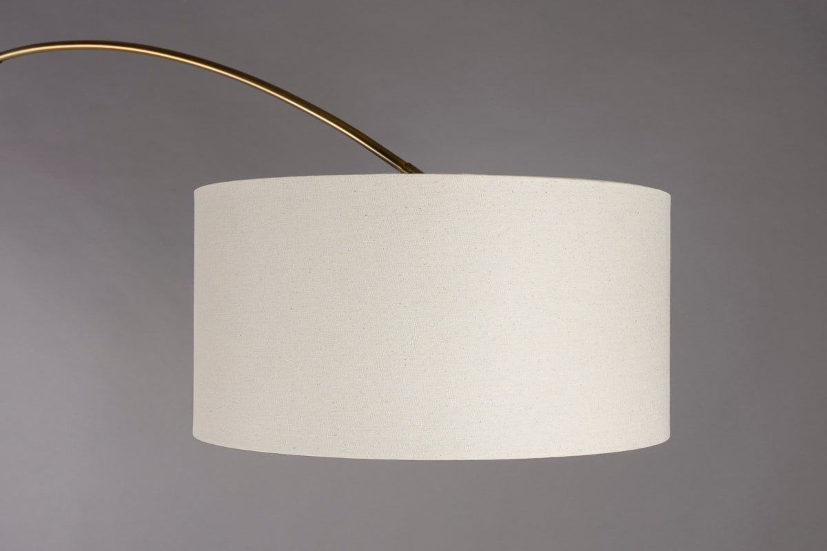 Archie Stehleuchte in Gold präsentiert im Onlineshop von KAQTU Design AG. Stehleuchte ist von Dutchbone