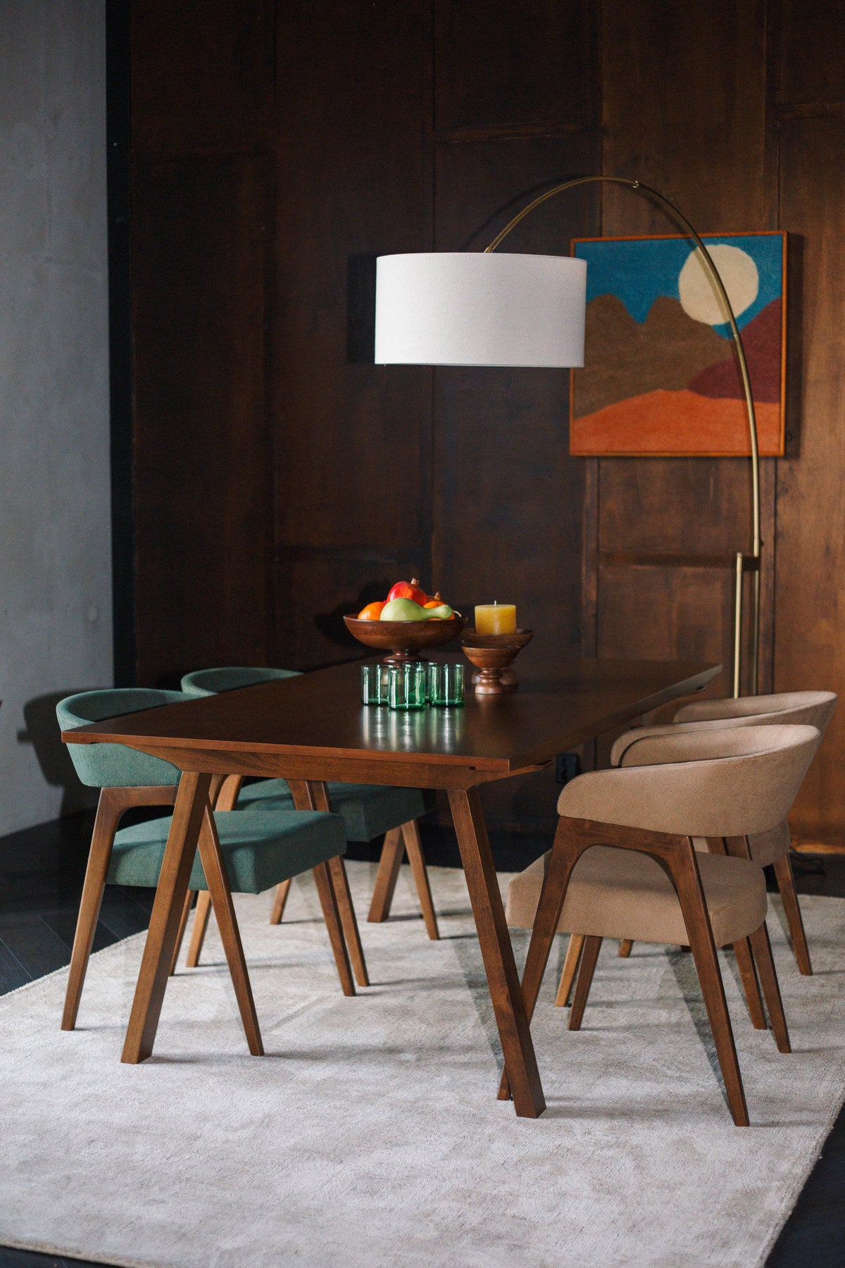 Adamello Stuhl in Beige präsentiert im Onlineshop von KAQTU Design AG. Stuhl mit Armlehne ist von Dutchbone