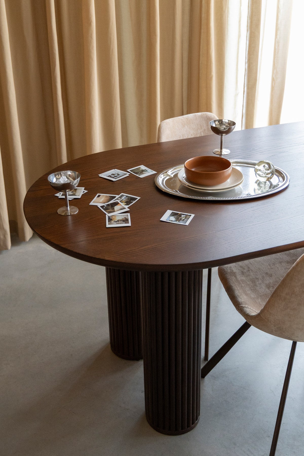 Dean Esstisch in Braun präsentiert im Onlineshop von KAQTU Design AG. Esstisch ist von Dutchbone