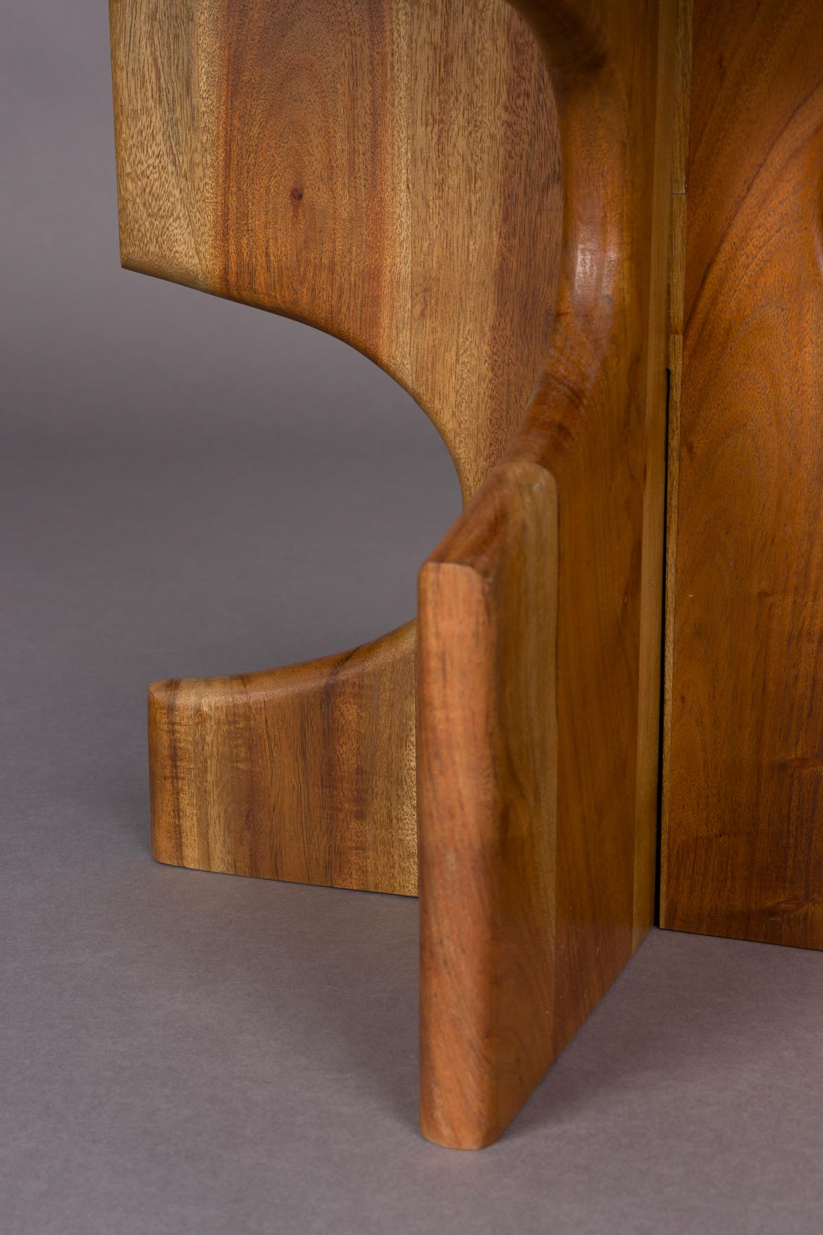 Beistelltisch Morgan in Braun präsentiert im Onlineshop von KAQTU Design AG. Couchtisch ist von Dutchbone