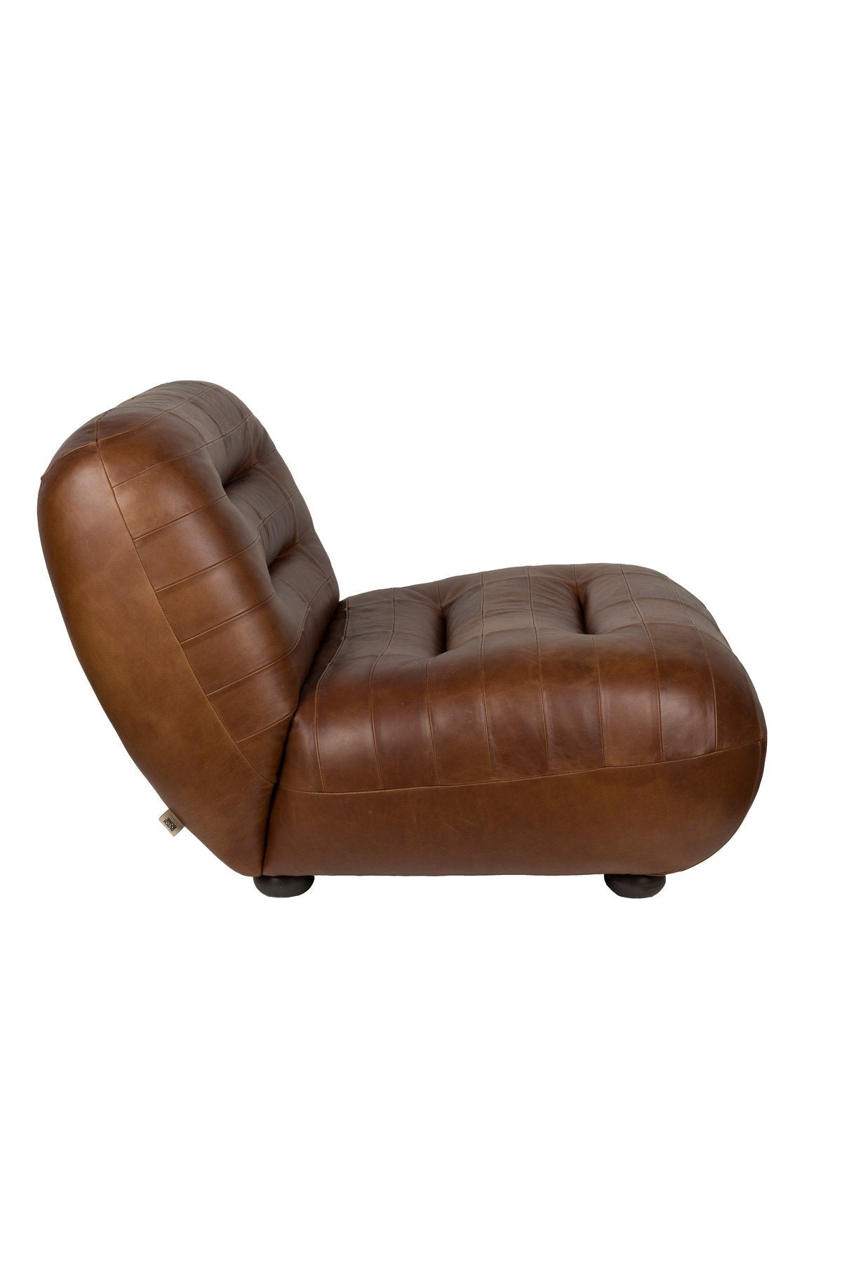Loungesessel Wyatt in Schokolade präsentiert im Onlineshop von KAQTU Design AG. Sessel ist von Dutchbone