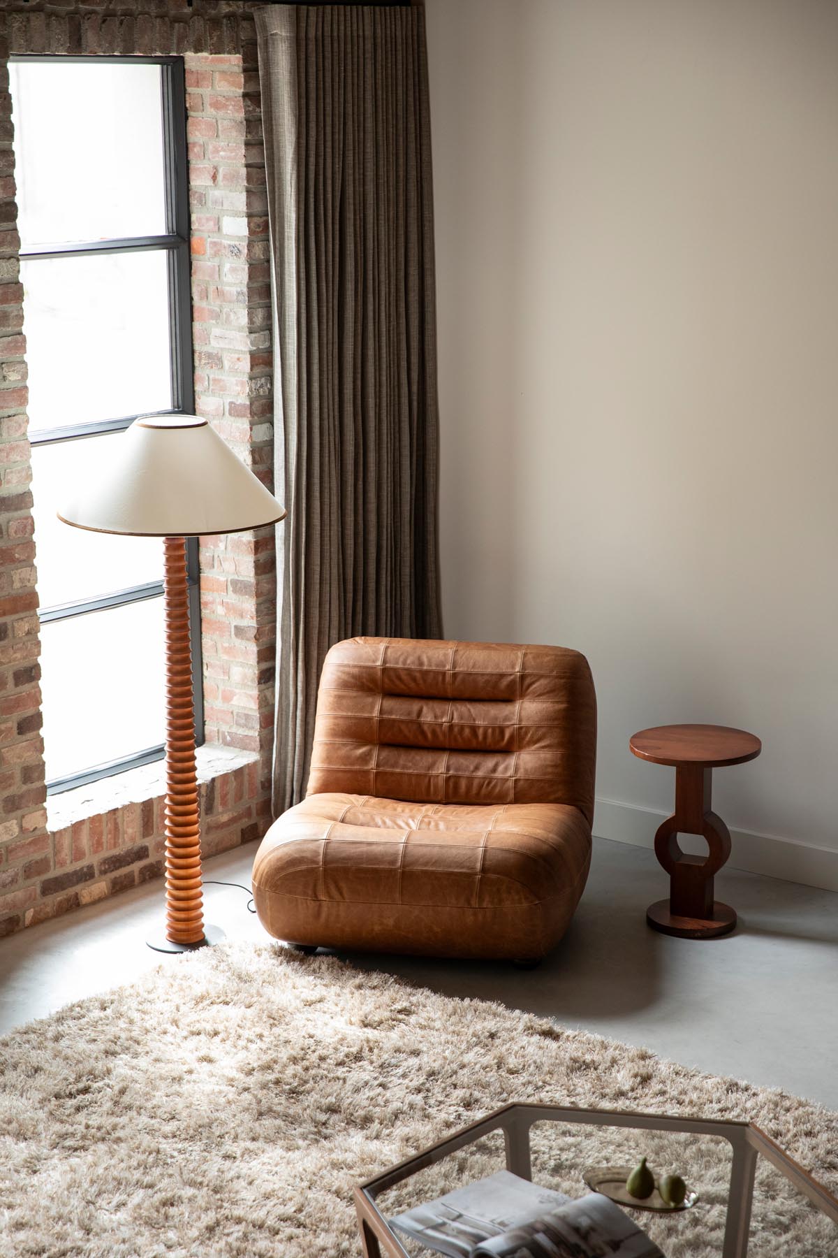 Loungesessel Wyatt in Cognac präsentiert im Onlineshop von KAQTU Design AG. Sessel ist von Dutchbone