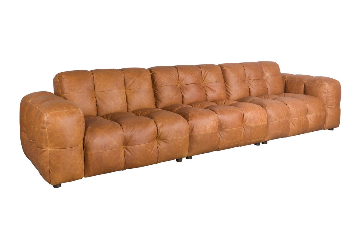 Sofa Hackman 4.5-Sitzer in Cognac präsentiert im Onlineshop von KAQTU Design AG. 4er Sofa ist von Dutchbone