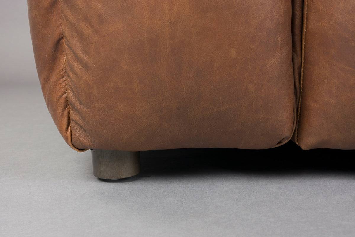 Sofa Hackman 3-Sitzer in Chocolate präsentiert im Onlineshop von KAQTU Design AG. 3er Sofa ist von Dutchbone
