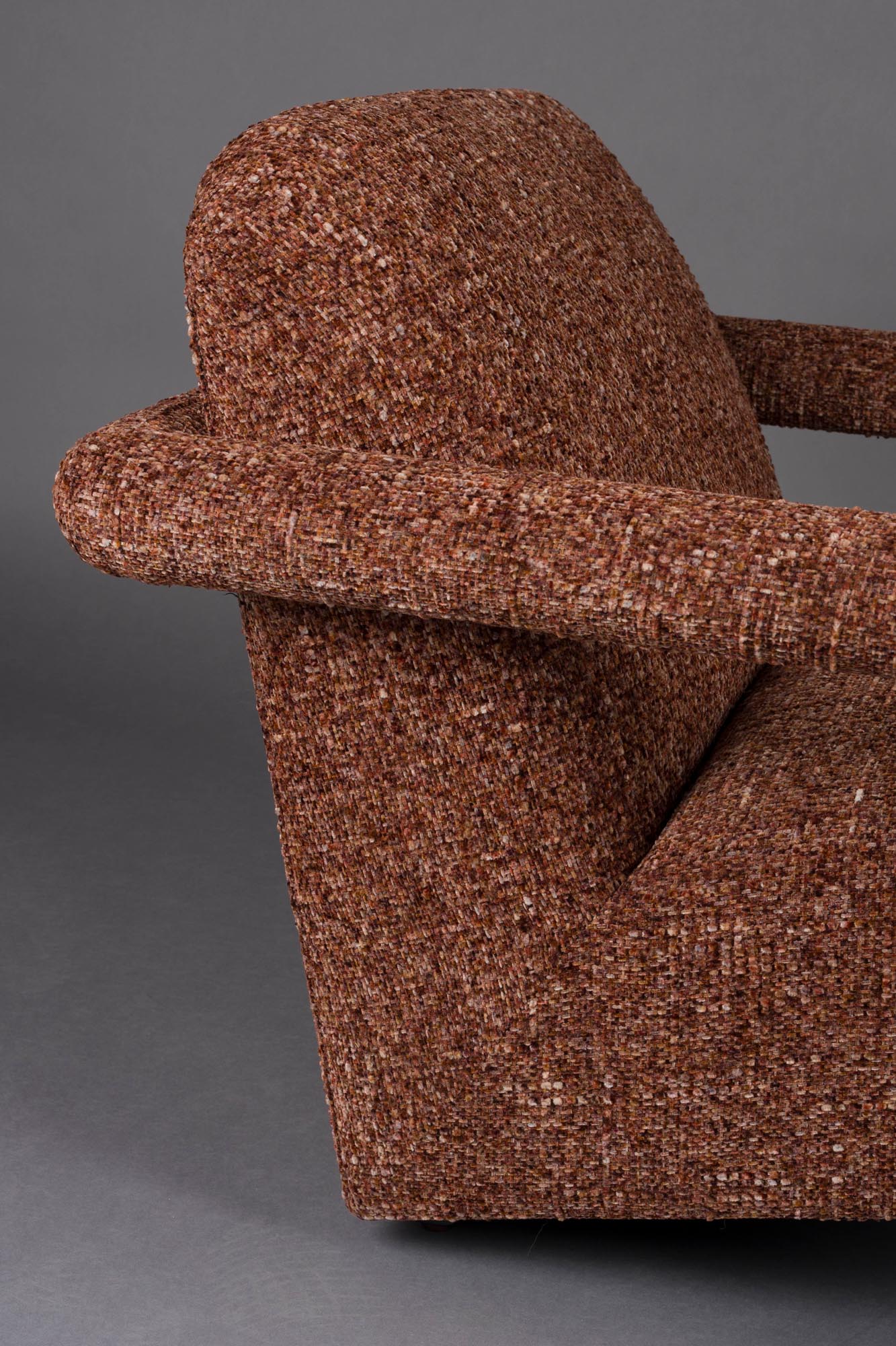 Sessel Kent Bordeaux Red in Rot präsentiert im Onlineshop von KAQTU Design AG. Sessel ist von Dutchbone
