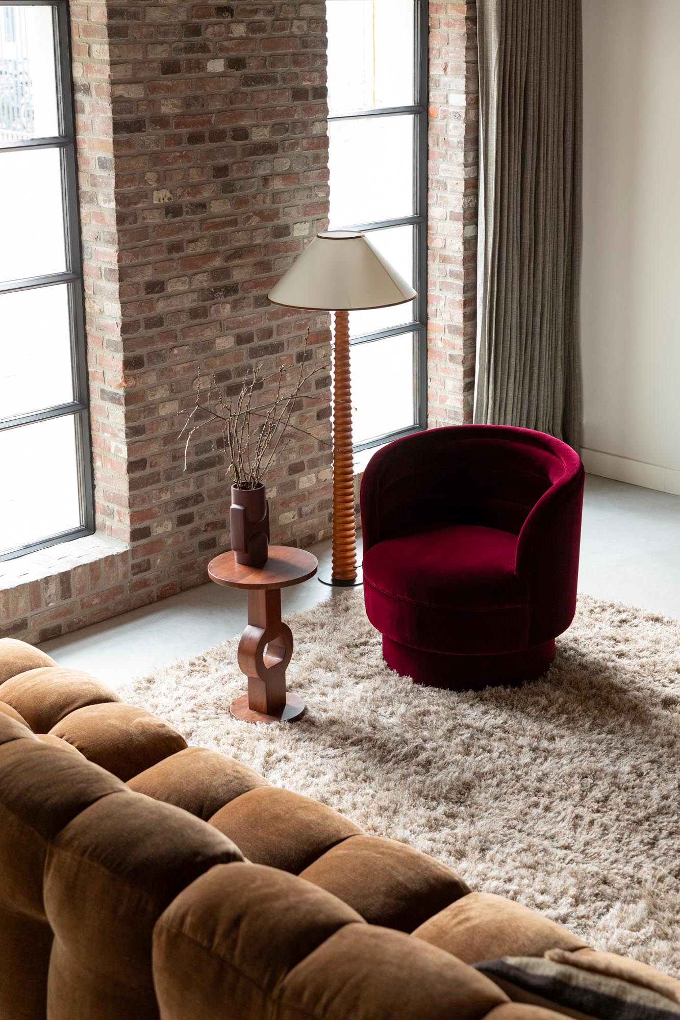 Sessel Dorothy in Rot präsentiert im Onlineshop von KAQTU Design AG. Sessel ist von Dutchbone