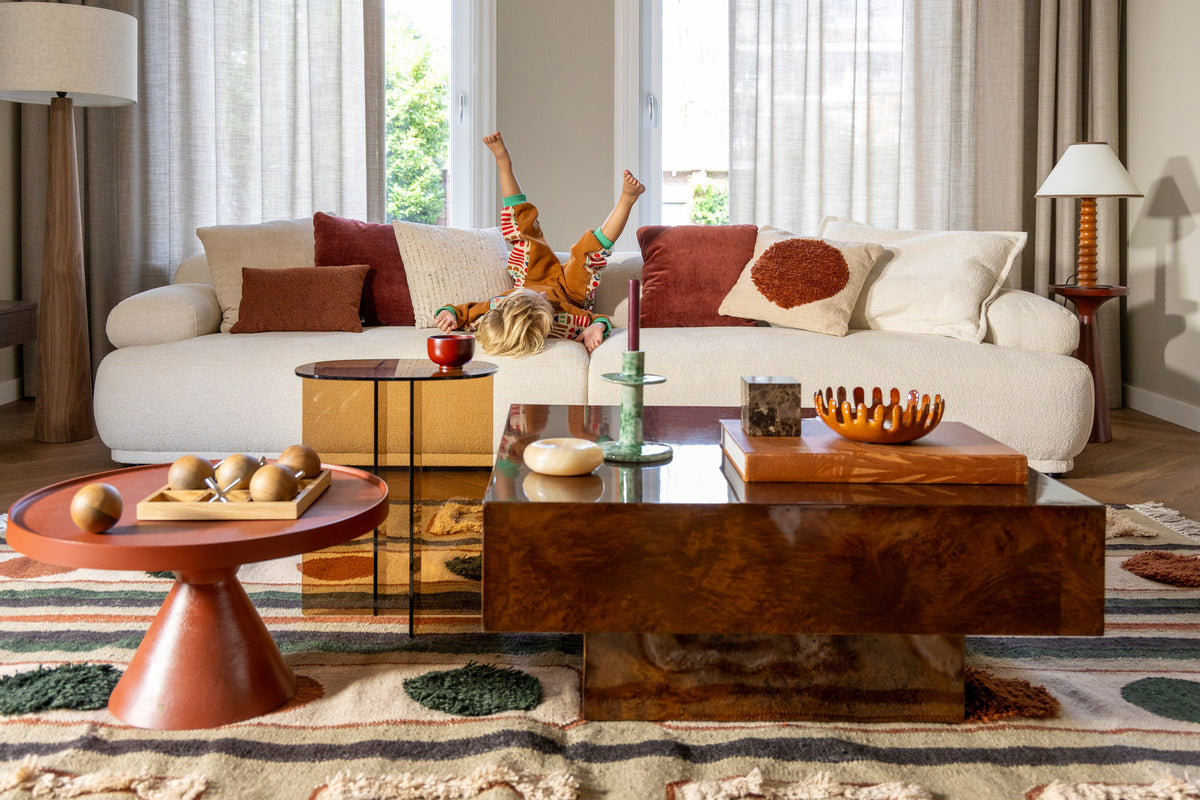 Couchtisch Quinn in Braun präsentiert im Onlineshop von KAQTU Design AG. Couchtisch ist von Dutchbone