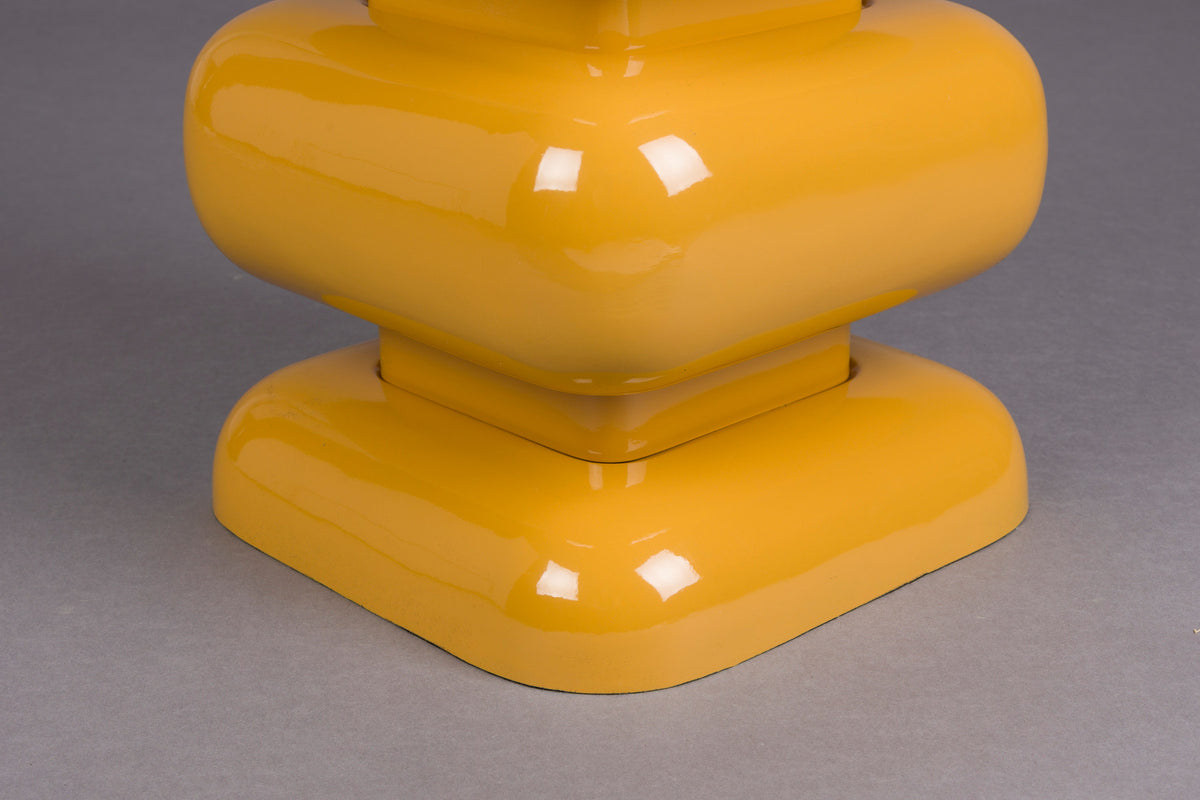 Hocker Stubby in Yellow präsentiert im Onlineshop von KAQTU Design AG. Hocker ist von Dutchbone
