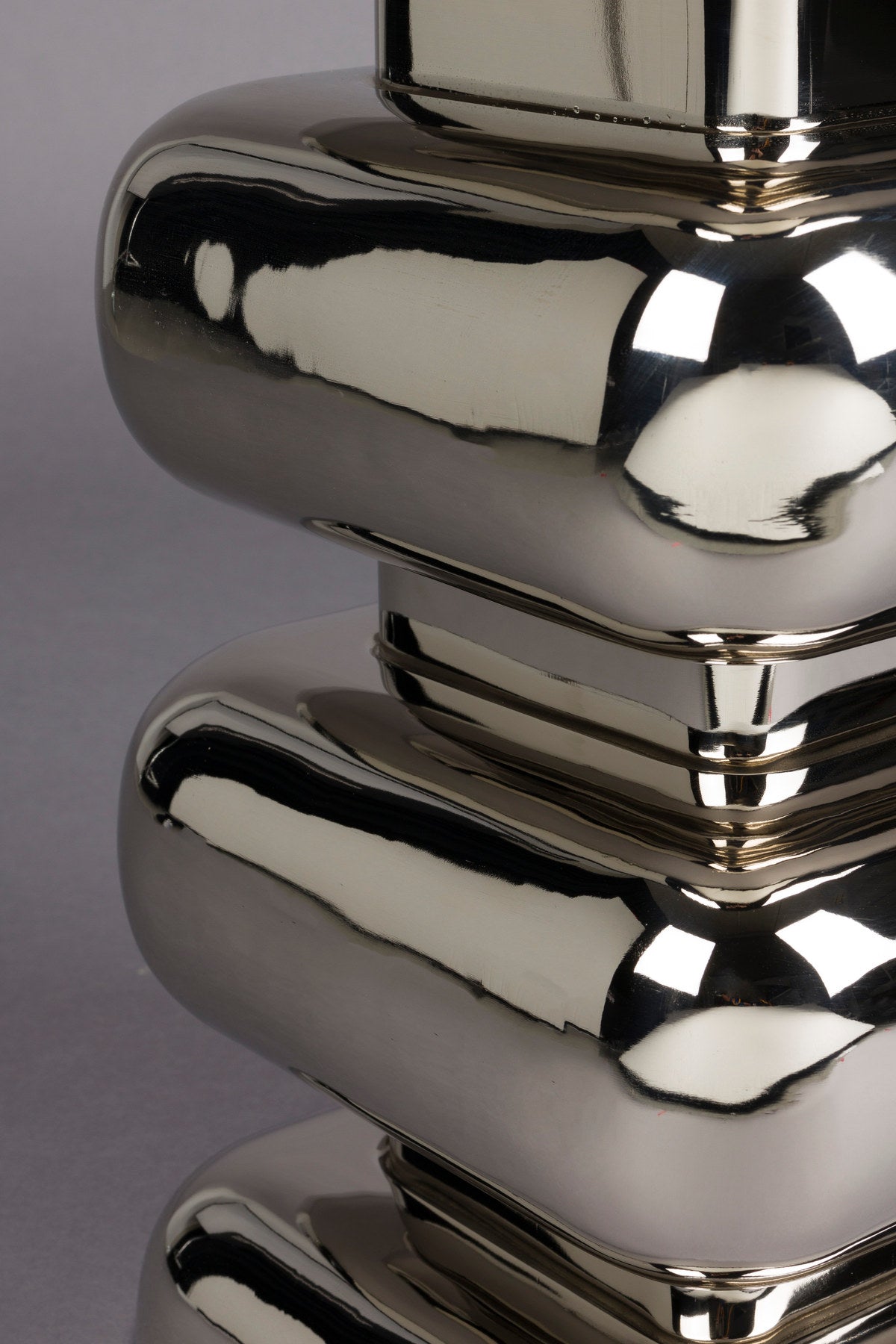 Hocker Stubby in Silver präsentiert im Onlineshop von KAQTU Design AG. Hocker ist von Dutchbone