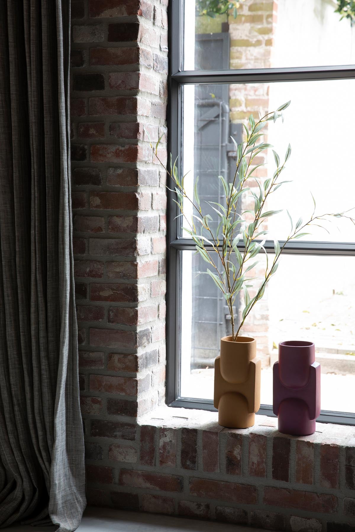 Vase Santos in  präsentiert im Onlineshop von KAQTU Design AG. Vase ist von Dutchbone