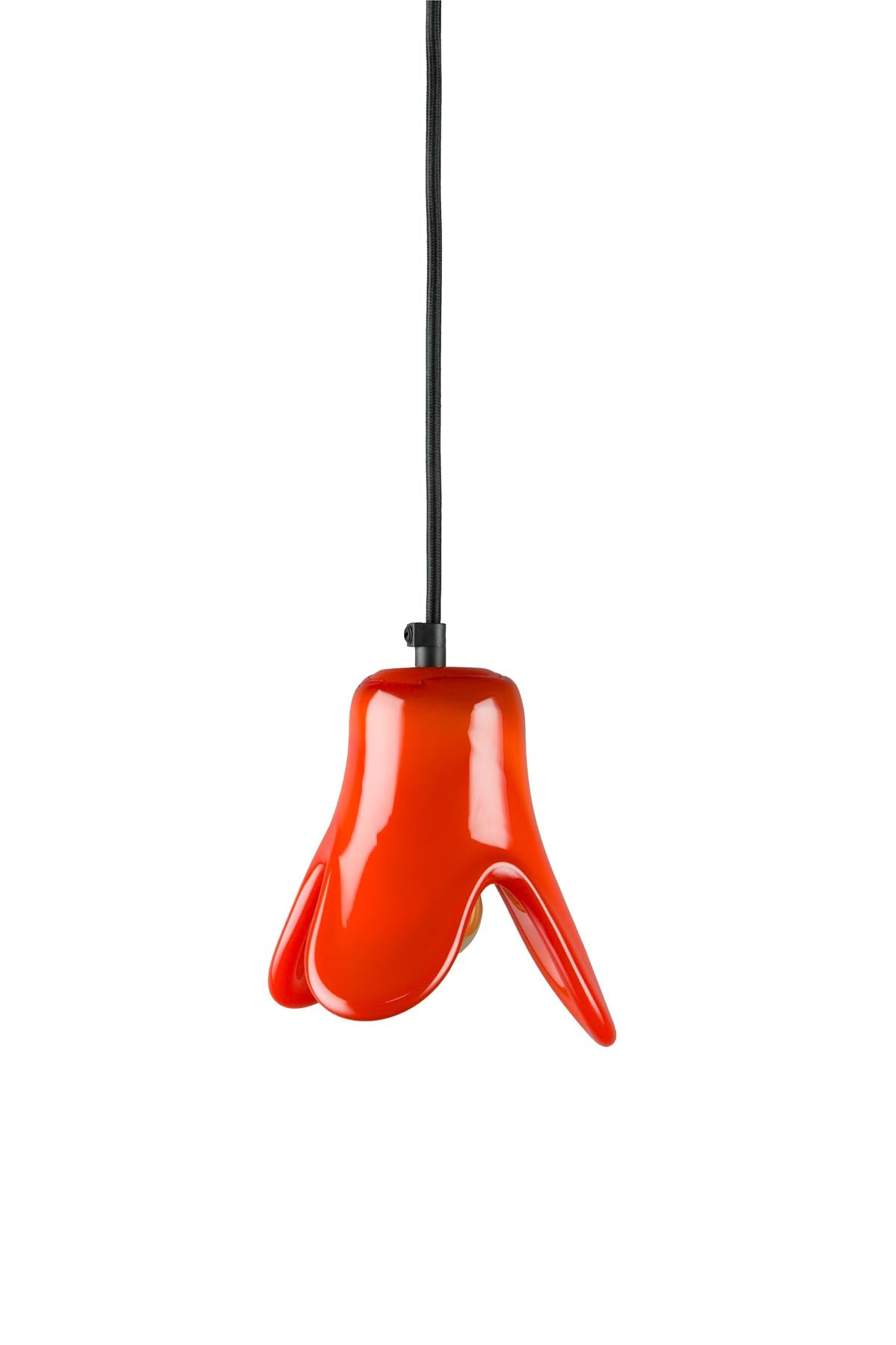Pendelleuchte Gable in Orange präsentiert im Onlineshop von KAQTU Design AG. Pendelleuchte ist von Dutchbone