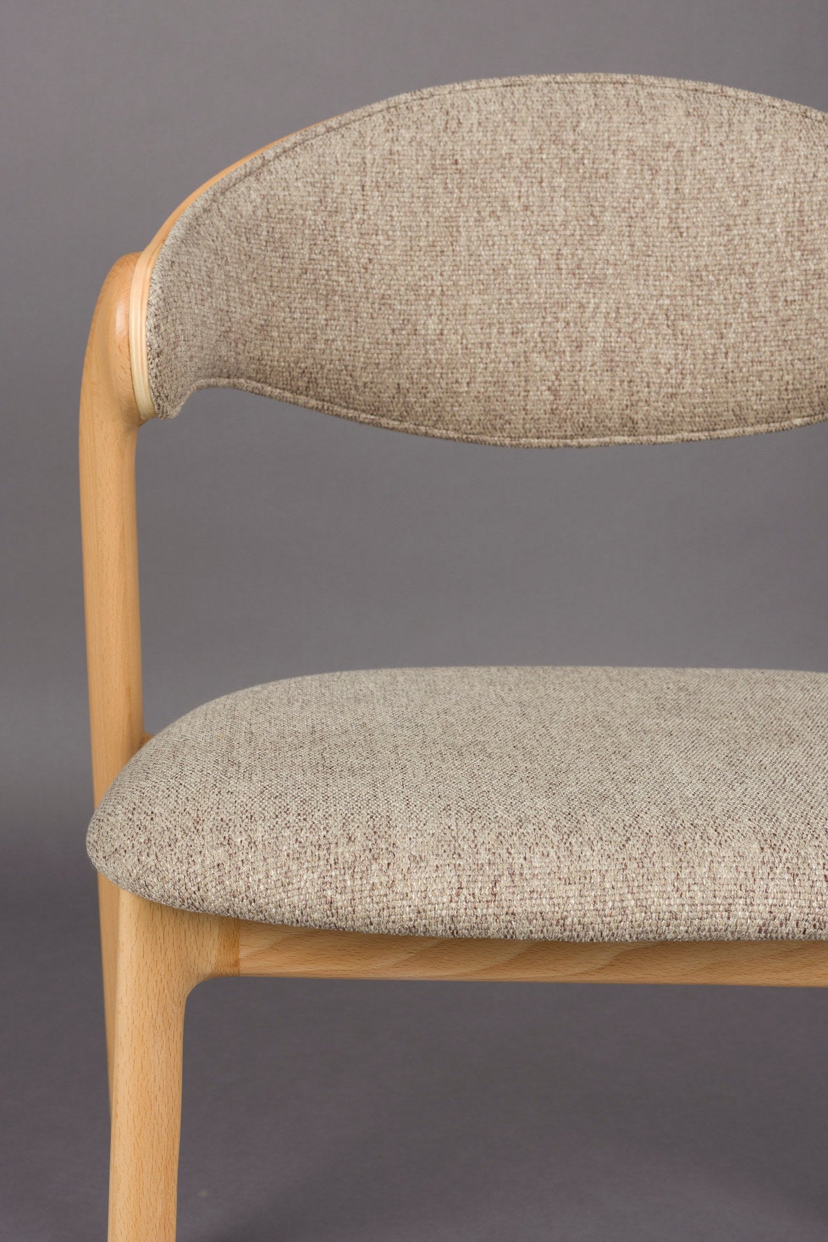 Stuhl Babington in Beige präsentiert im Onlineshop von KAQTU Design AG. Stuhl ist von Dutchbone
