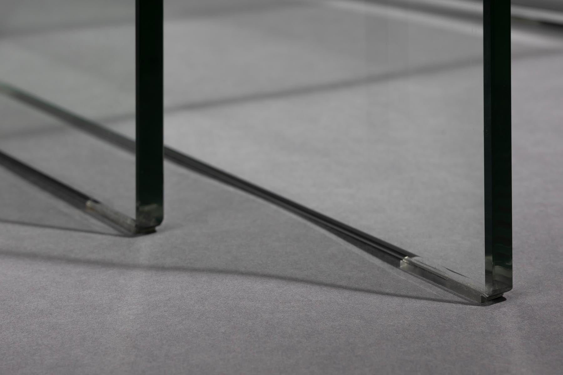 Beistelltisch Vetro Set of 2 in Transparent präsentiert im Onlineshop von KAQTU Design AG. Beistelltisch ist von Dutchbone