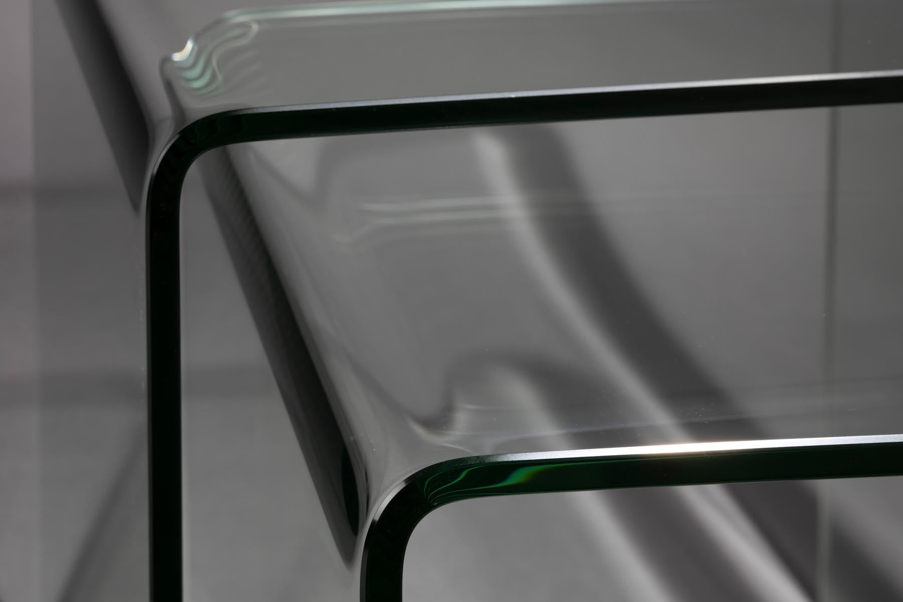 Beistelltisch Vetro Set of 2 in Transparent präsentiert im Onlineshop von KAQTU Design AG. Beistelltisch ist von Dutchbone