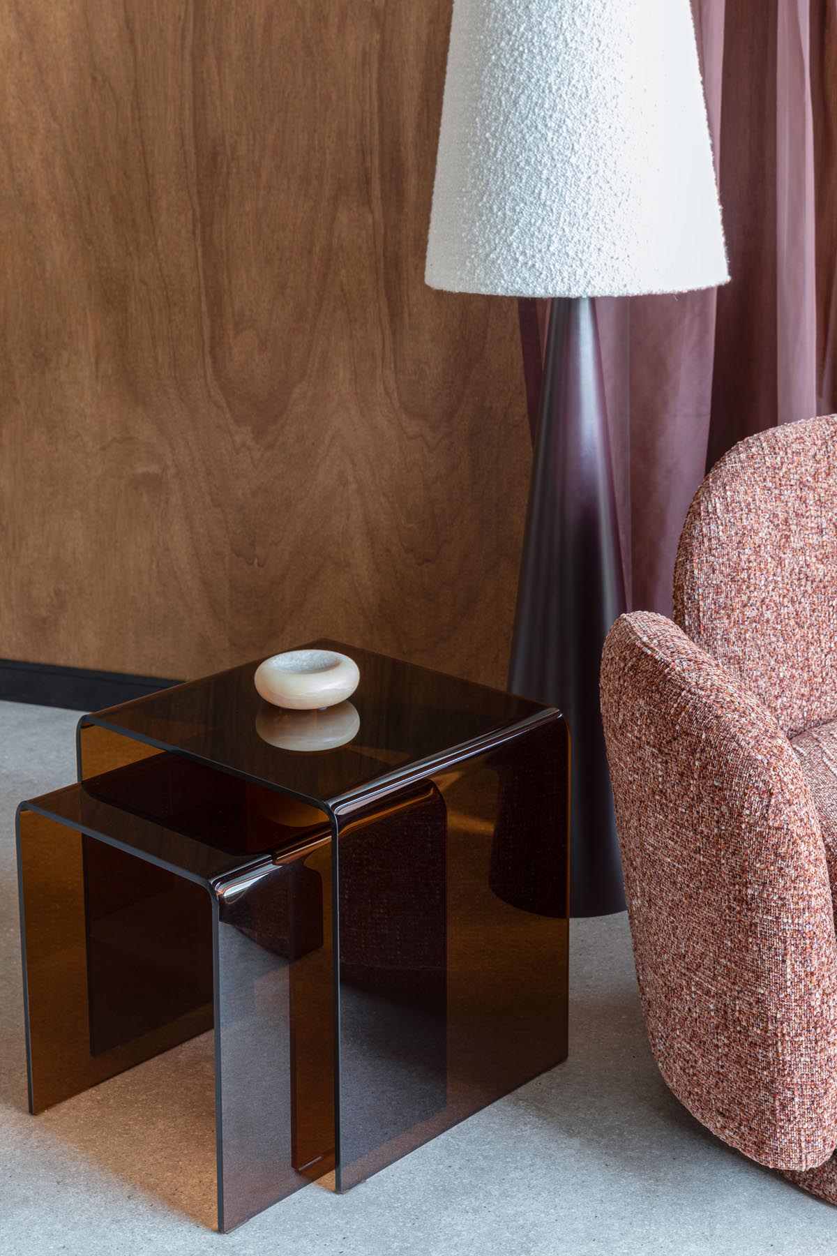 Beistelltisch Vetro Set of 2 in Transparent präsentiert im Onlineshop von KAQTU Design AG. Beistelltisch ist von Dutchbone