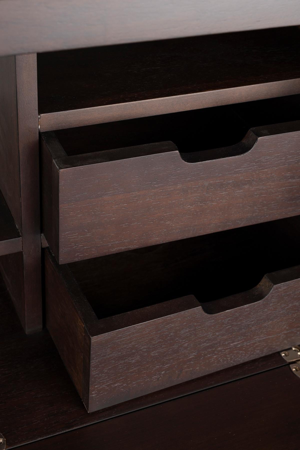 Kabinet Elroy in Braun präsentiert im Onlineshop von KAQTU Design AG. Cabinet ist von Dutchbone