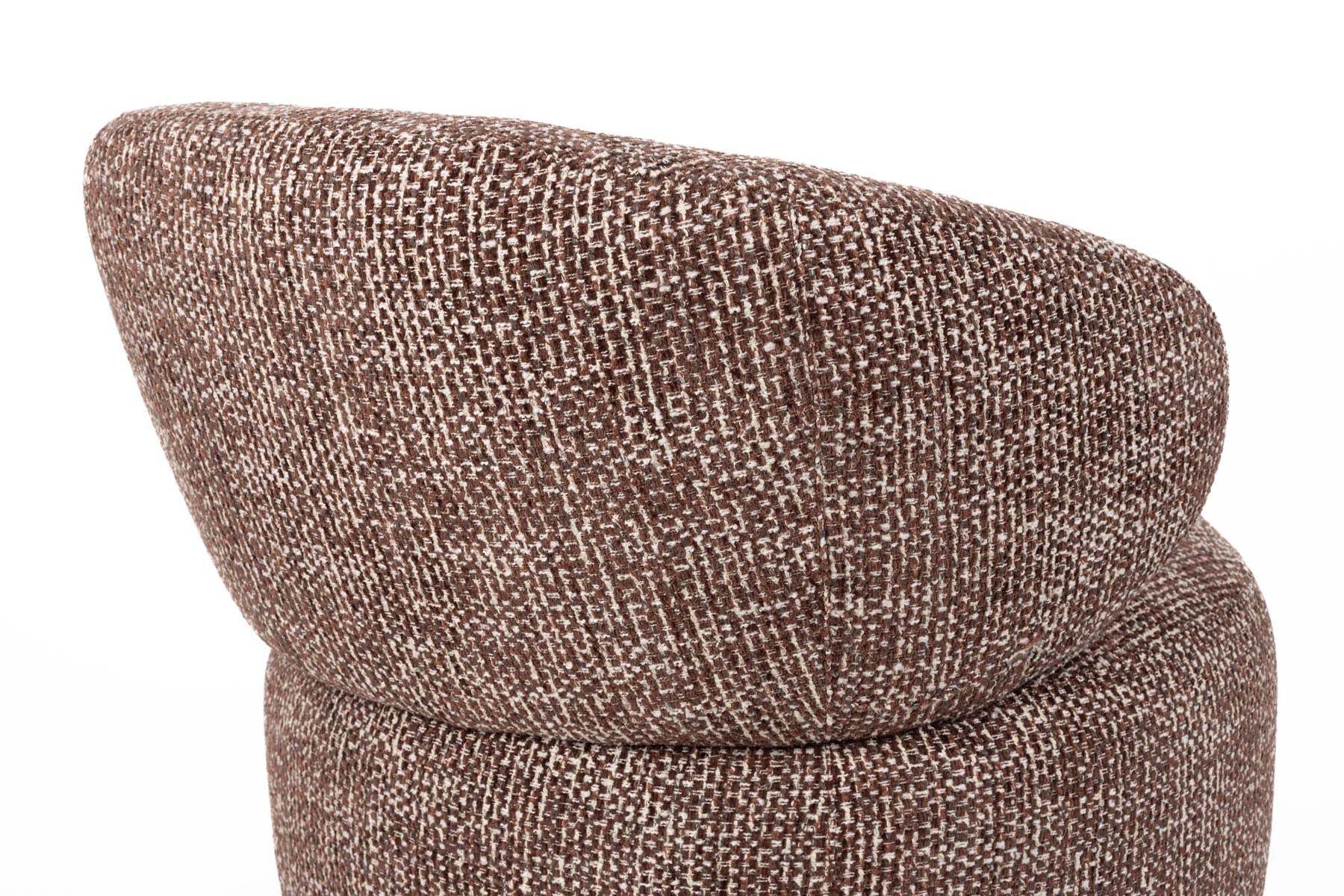 Sessel Walter in Braun präsentiert im Onlineshop von KAQTU Design AG. Sessel ist von Dutchbone