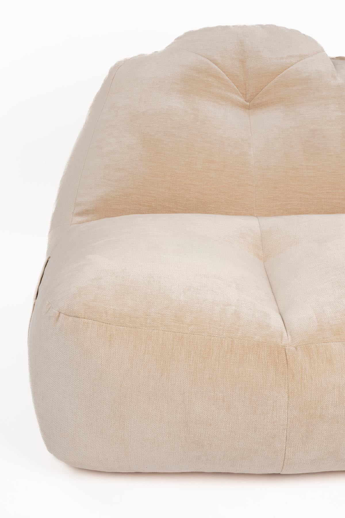Sessel Tombag in Beige präsentiert im Onlineshop von KAQTU Design AG. Sessel ist von Dutchbone