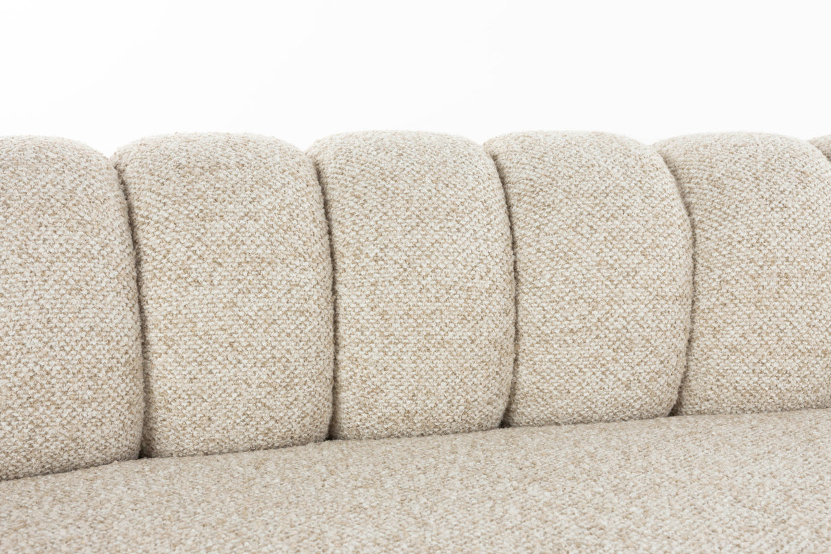 Sofa Duvane 4,5-Sitzer in Beige präsentiert im Onlineshop von KAQTU Design AG. 4er Sofa ist von Dutchbone