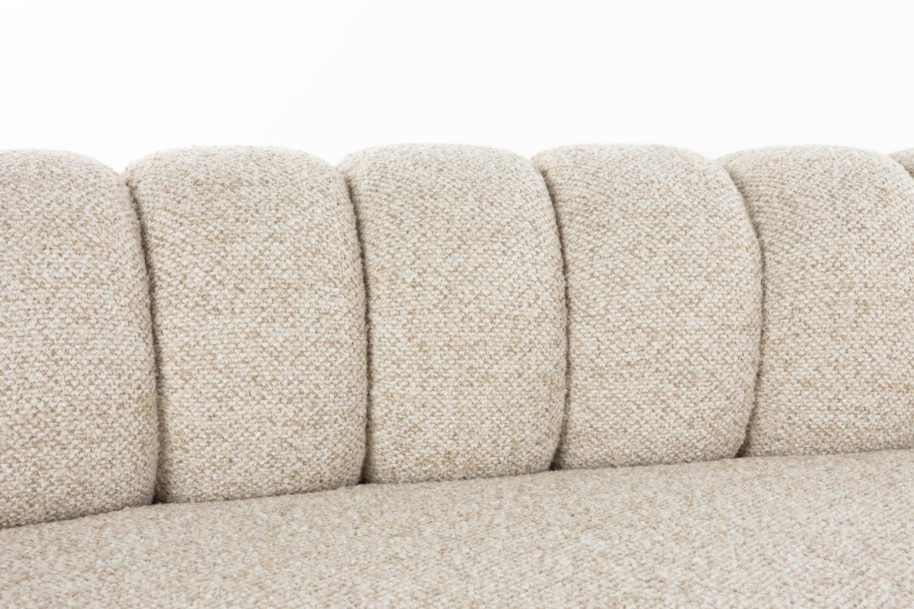 Sofa Duvane 4,5-Sitzer in Beige präsentiert im Onlineshop von KAQTU Design AG. 4er Sofa ist von Dutchbone