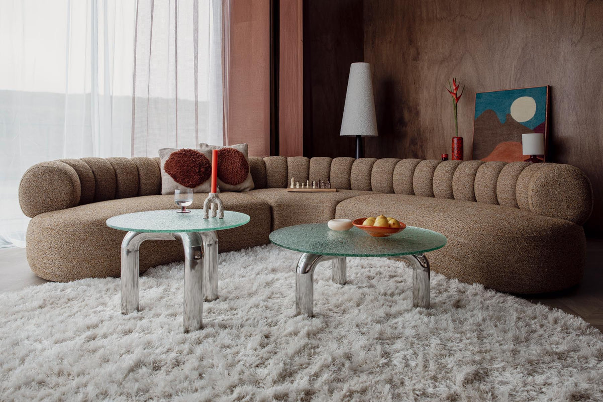 Sofa Duvane 7-Sitzer in Braun präsentiert im Onlineshop von KAQTU Design AG. 5er Sofa ist von Dutchbone