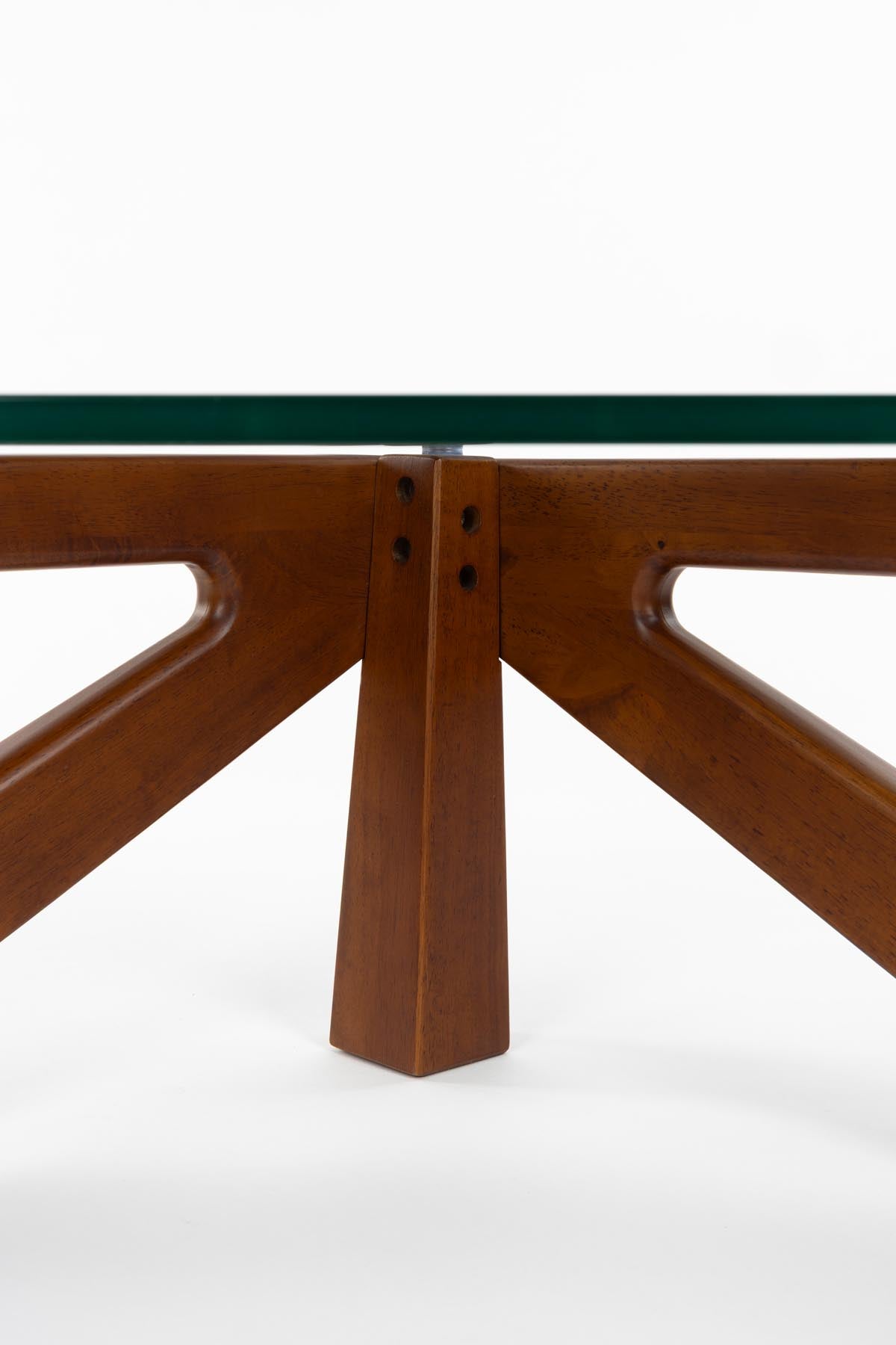 Kaffeetisch Norwin in Natürlich präsentiert im Onlineshop von KAQTU Design AG. Couchtisch ist von Dutchbone